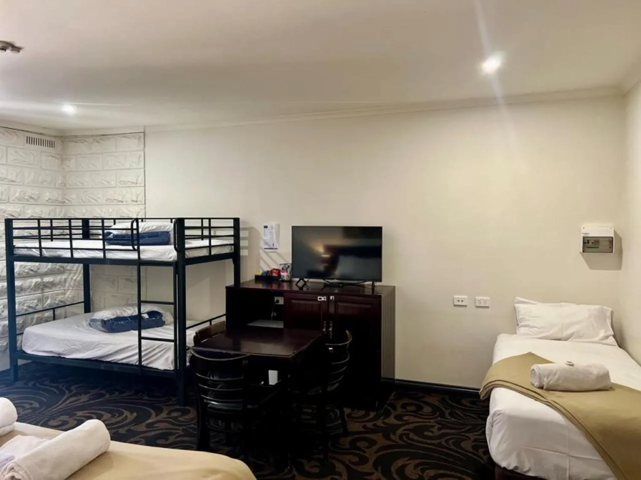 Bed in Big4 Kryal Castle Holiday Park Ballarat