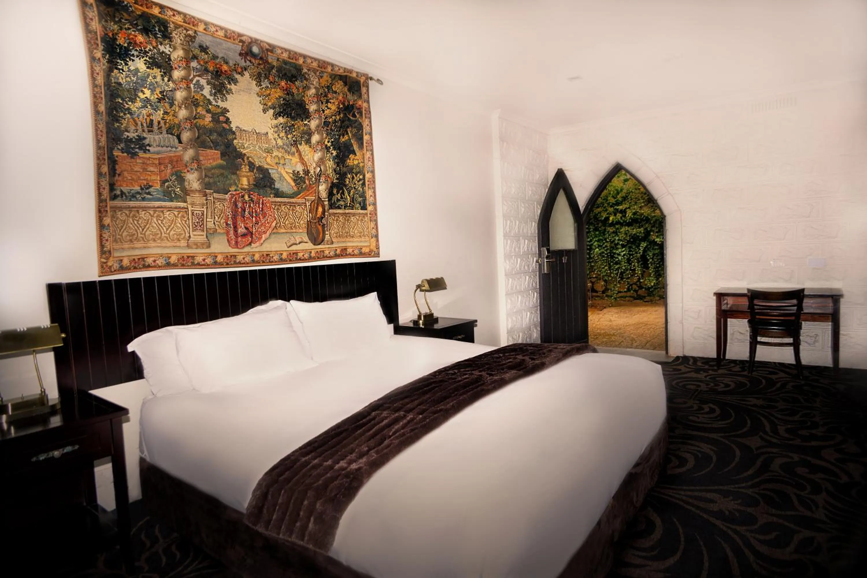 Bed in Big4 Kryal Castle Holiday Park Ballarat