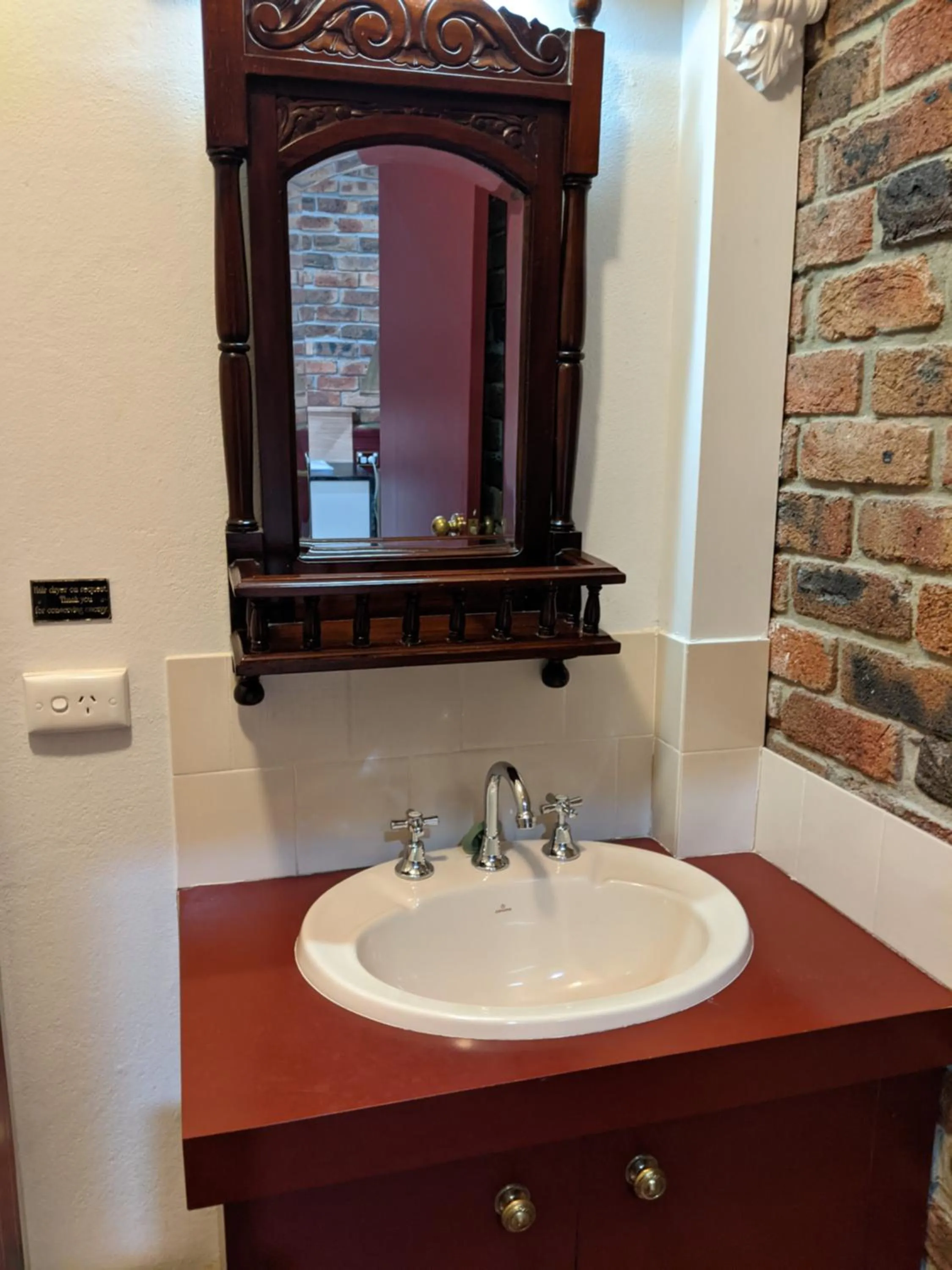 Bathroom in Ettalong Beach Tourist Resort