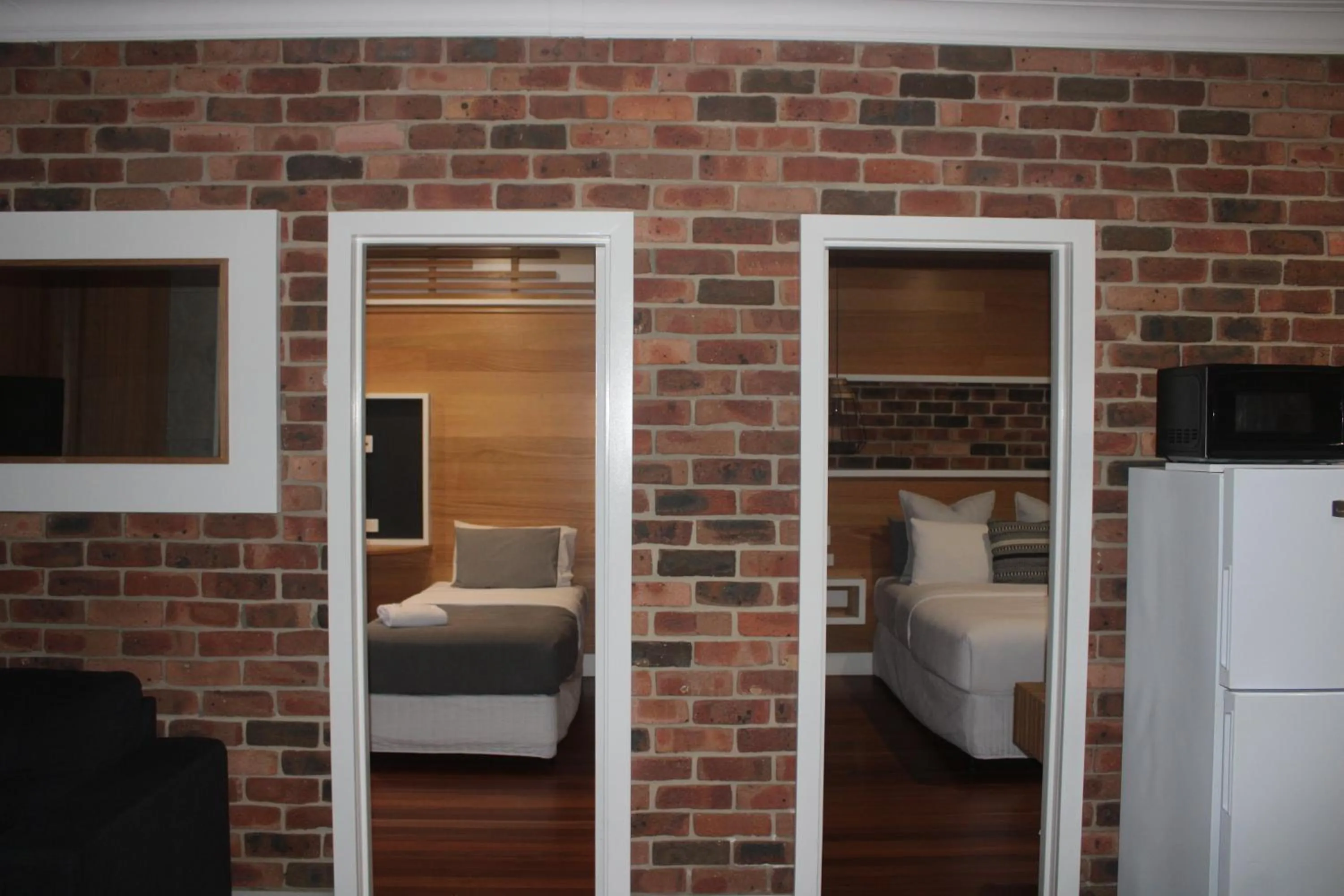 Bed in Ettalong Beach Tourist Resort