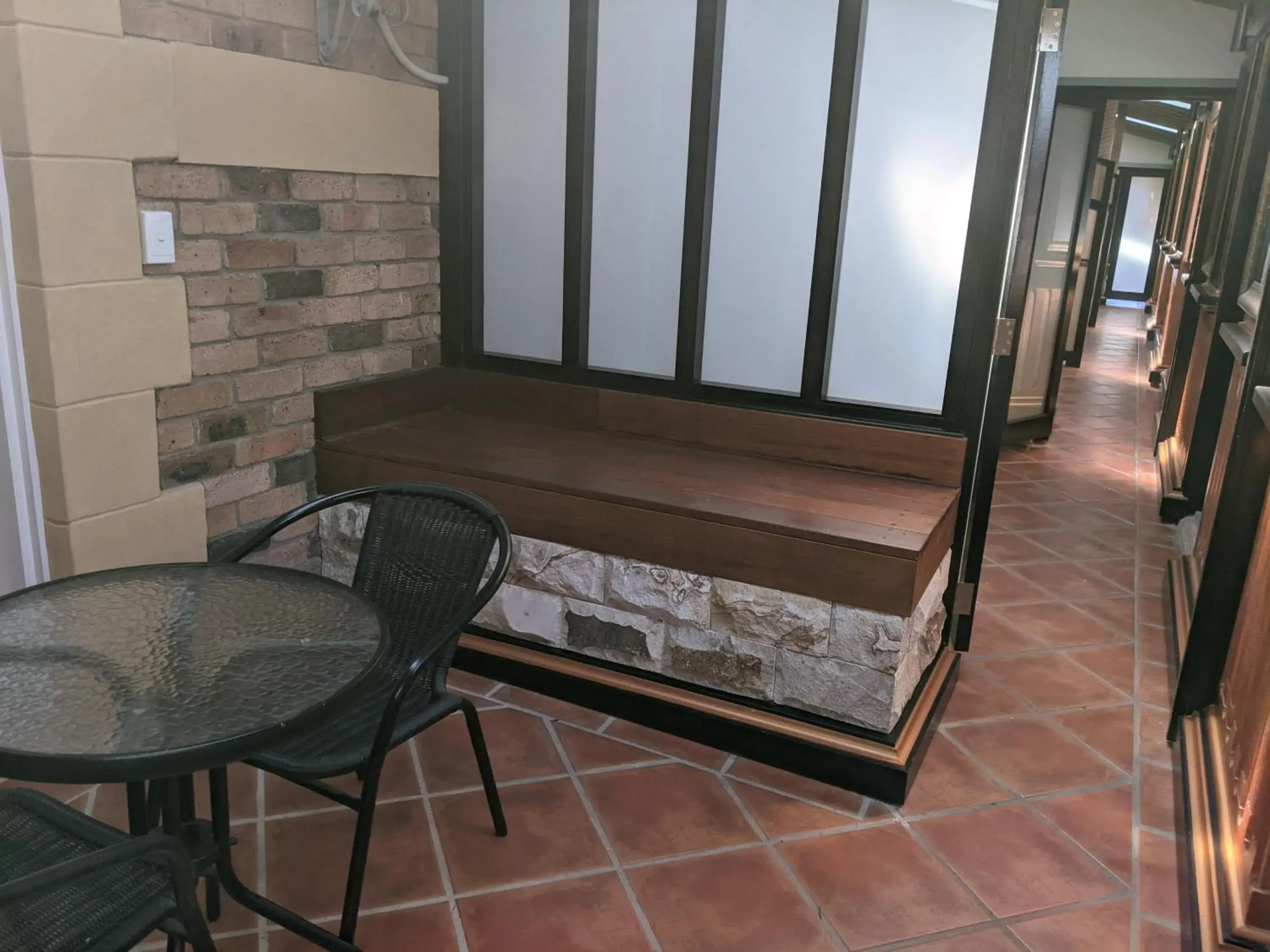 Standard Twin Room in Ettalong Beach Tourist Resort Standard Twin Room in Ettalong Beach Tourist Resort