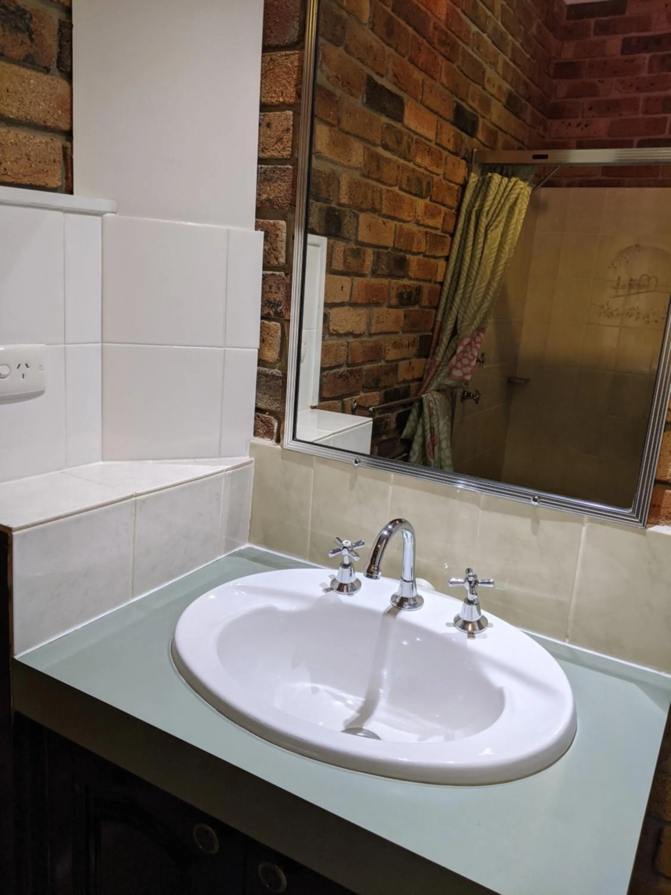 Bathroom in Ettalong Beach Tourist Resort