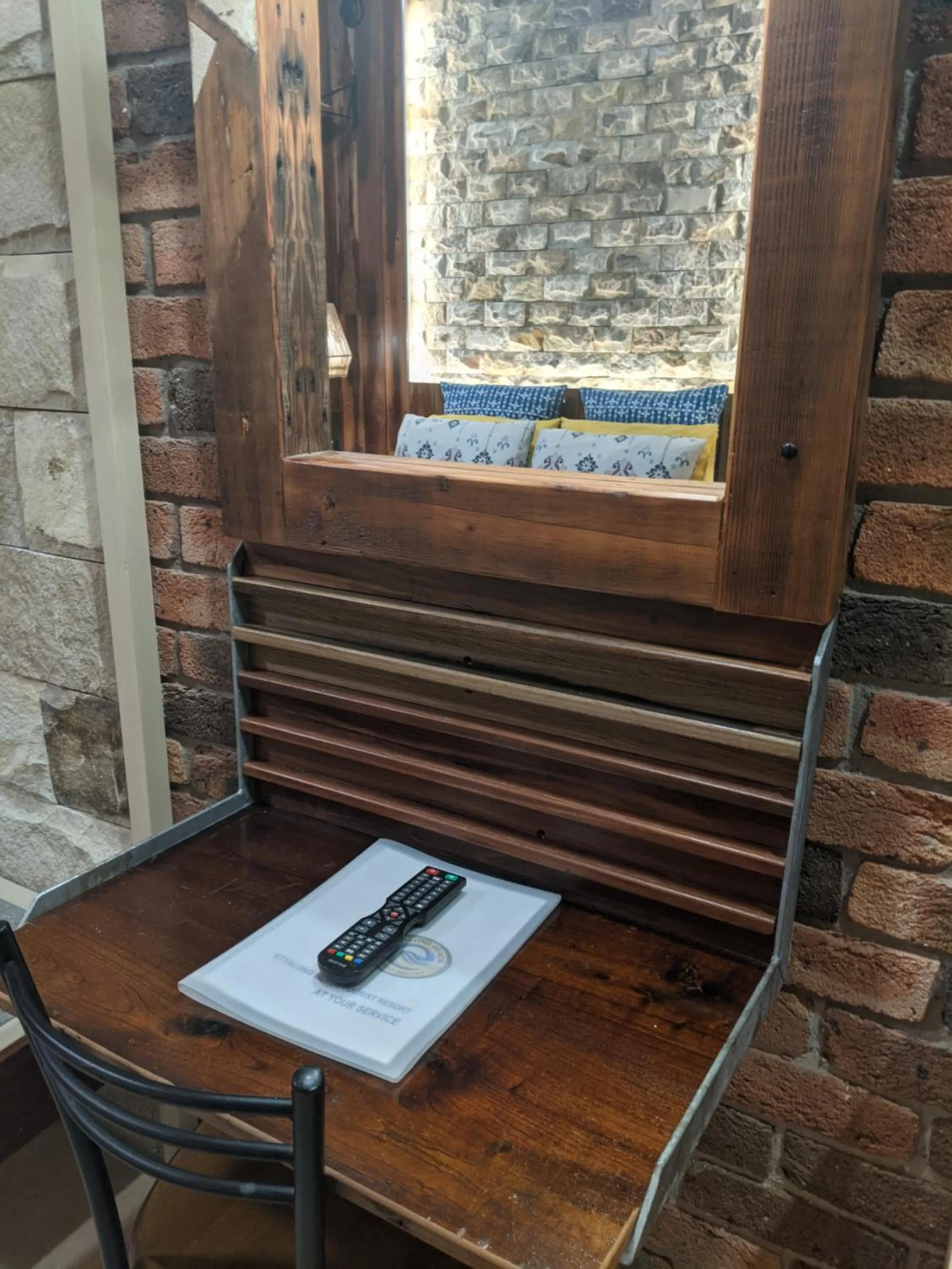 Decorative detail in Ettalong Beach Tourist Resort