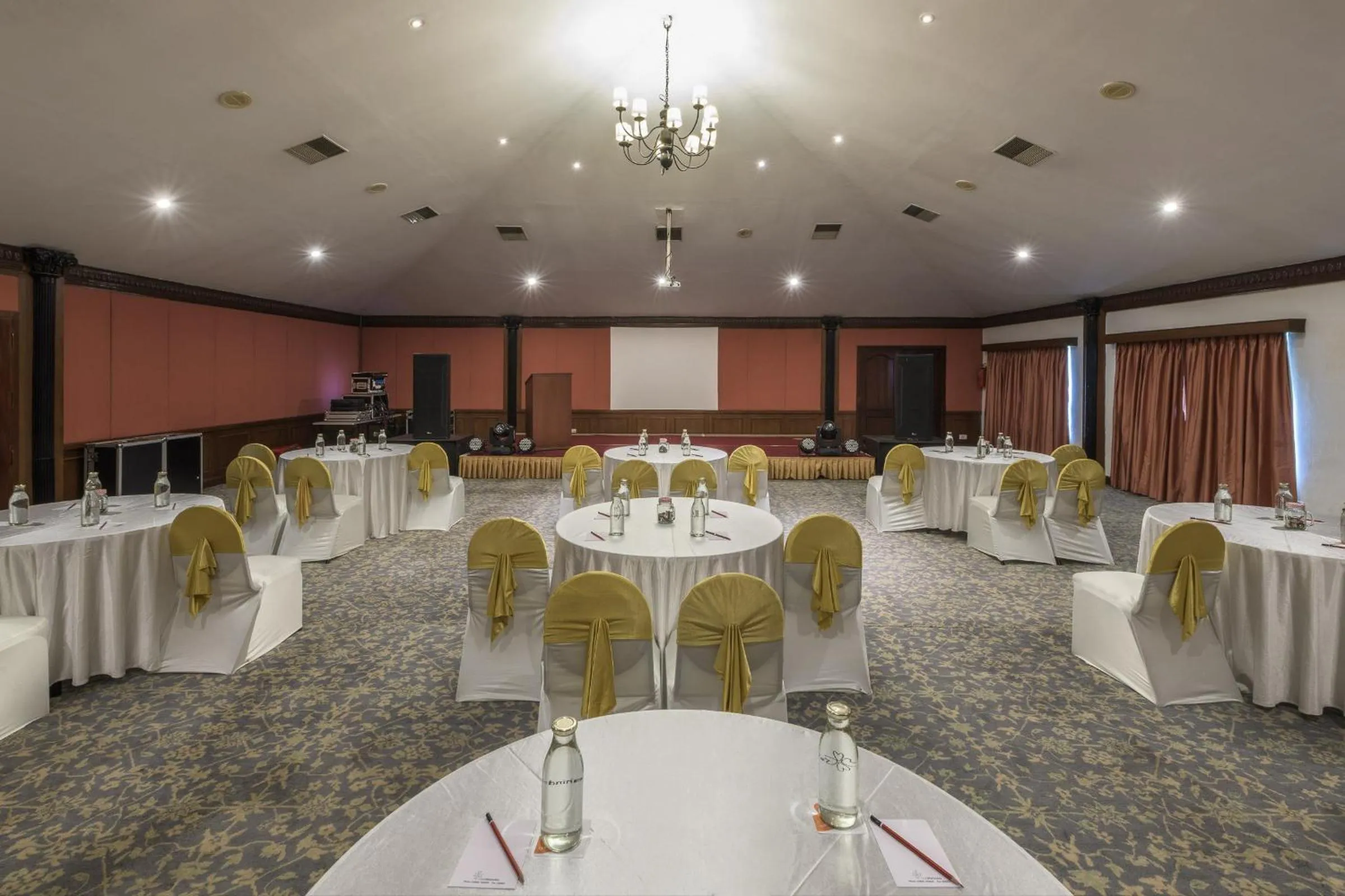 Meeting/conference room in Club Mahindra Lake View Munnar