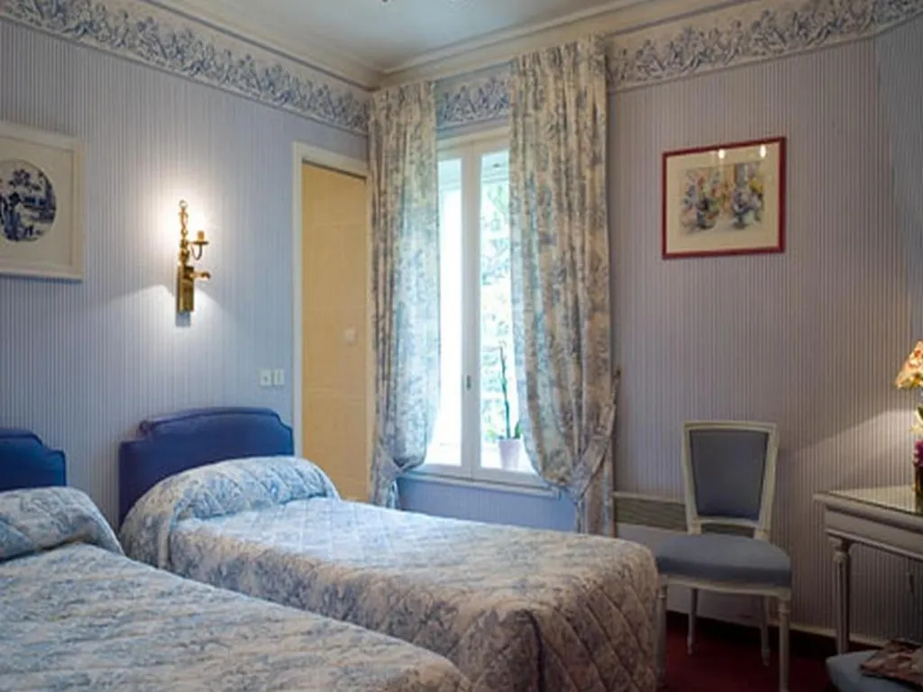Photo of the whole room, Bed in Château de Beaulieu et Magnolia Spa, The Originals Relais