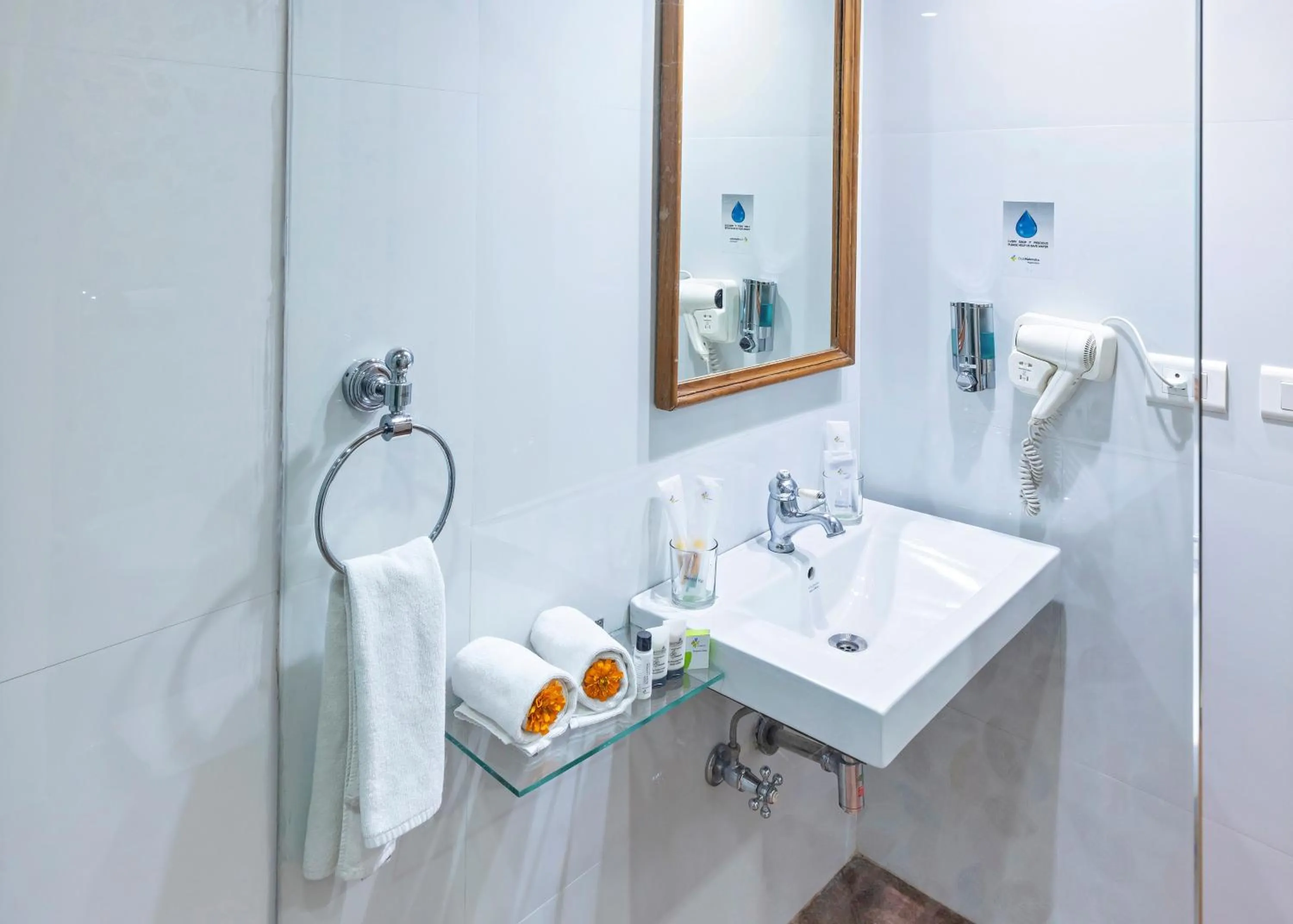 Bathroom in Club Mahindra Mashobra