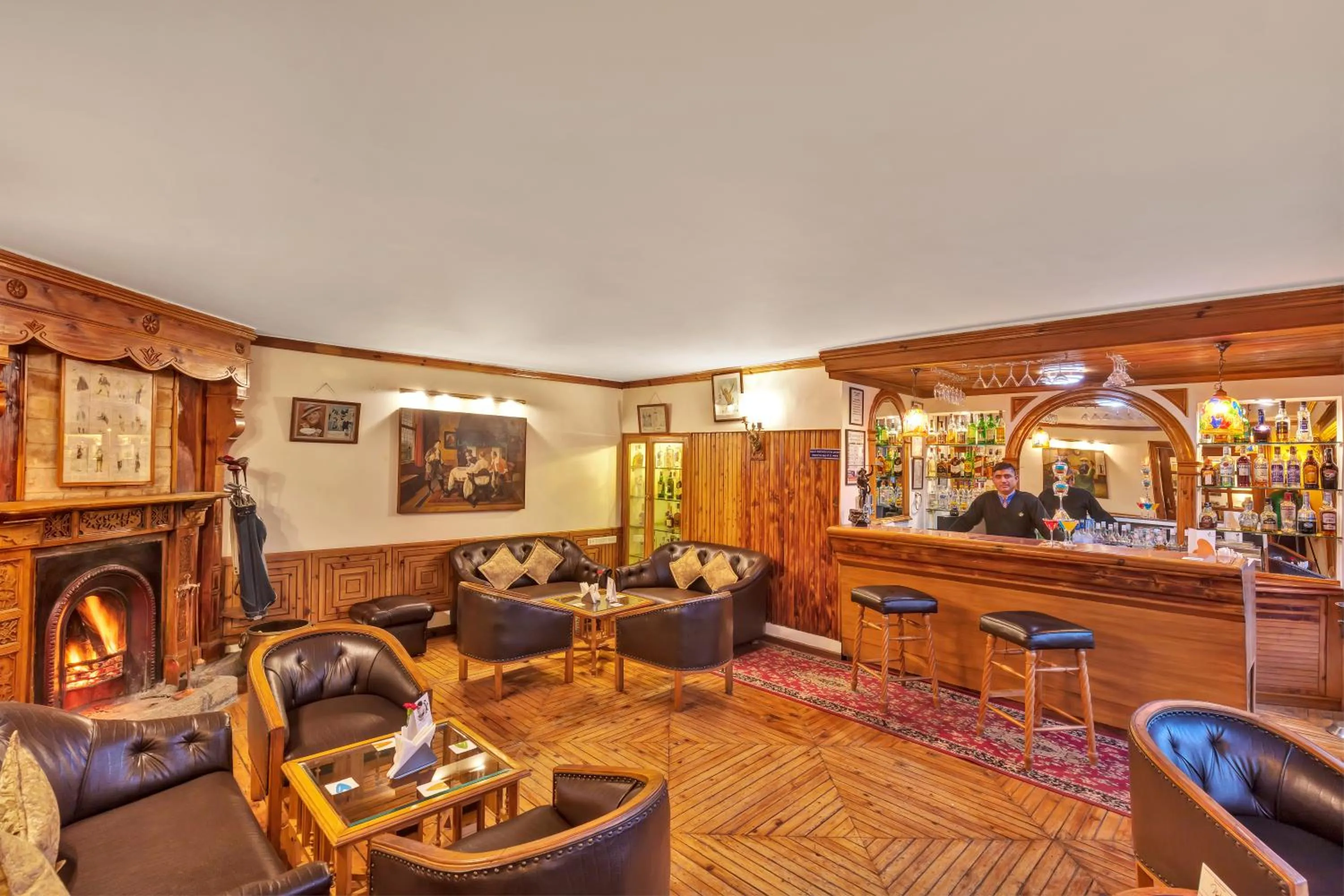 Lounge or bar in Club Mahindra Mashobra