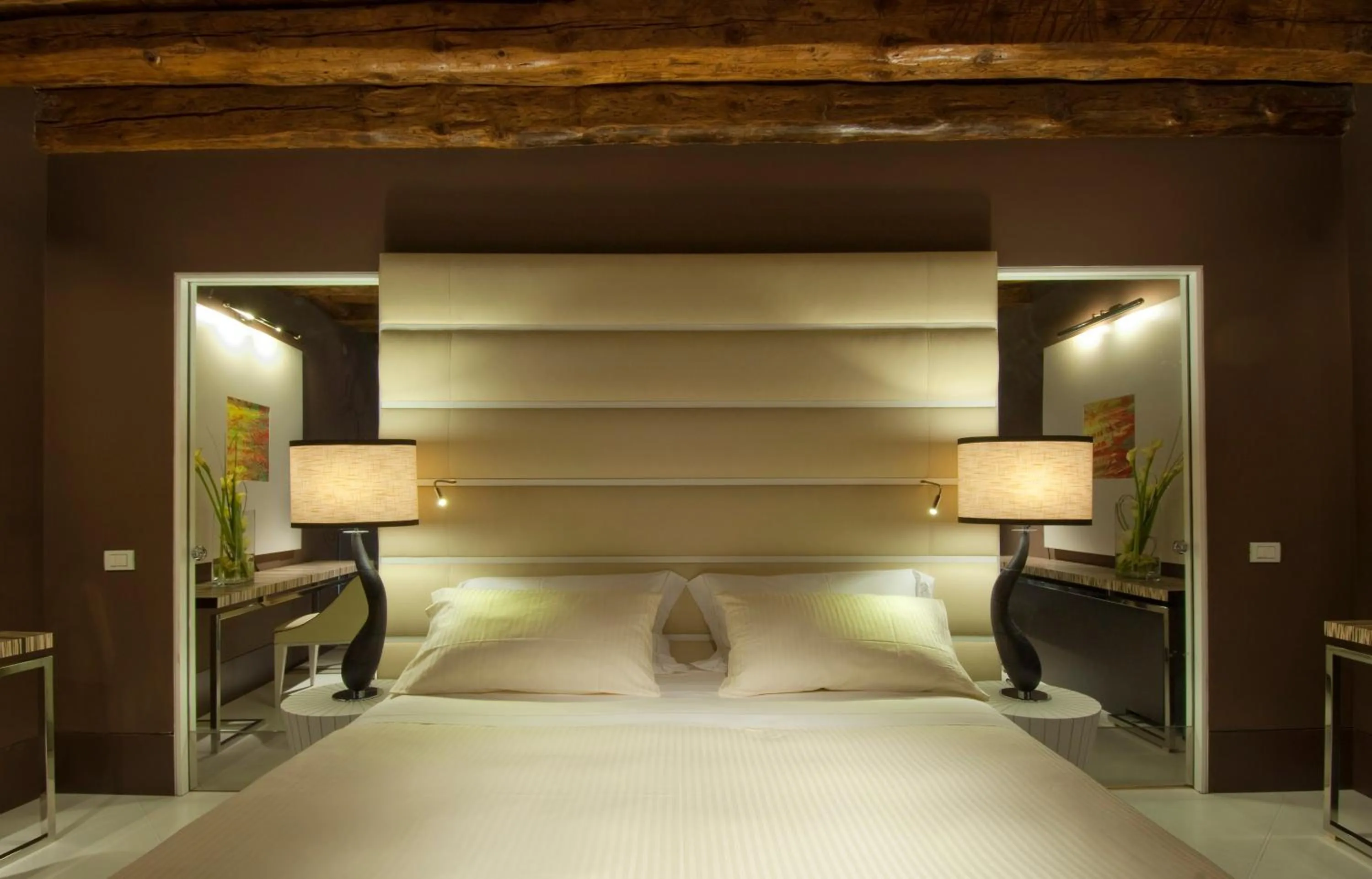 Bedroom, Bed in Sina Centurion Palace