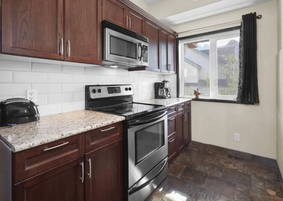 Sundance Suite - Beautiful Condo With Open Pool And Hot Tub