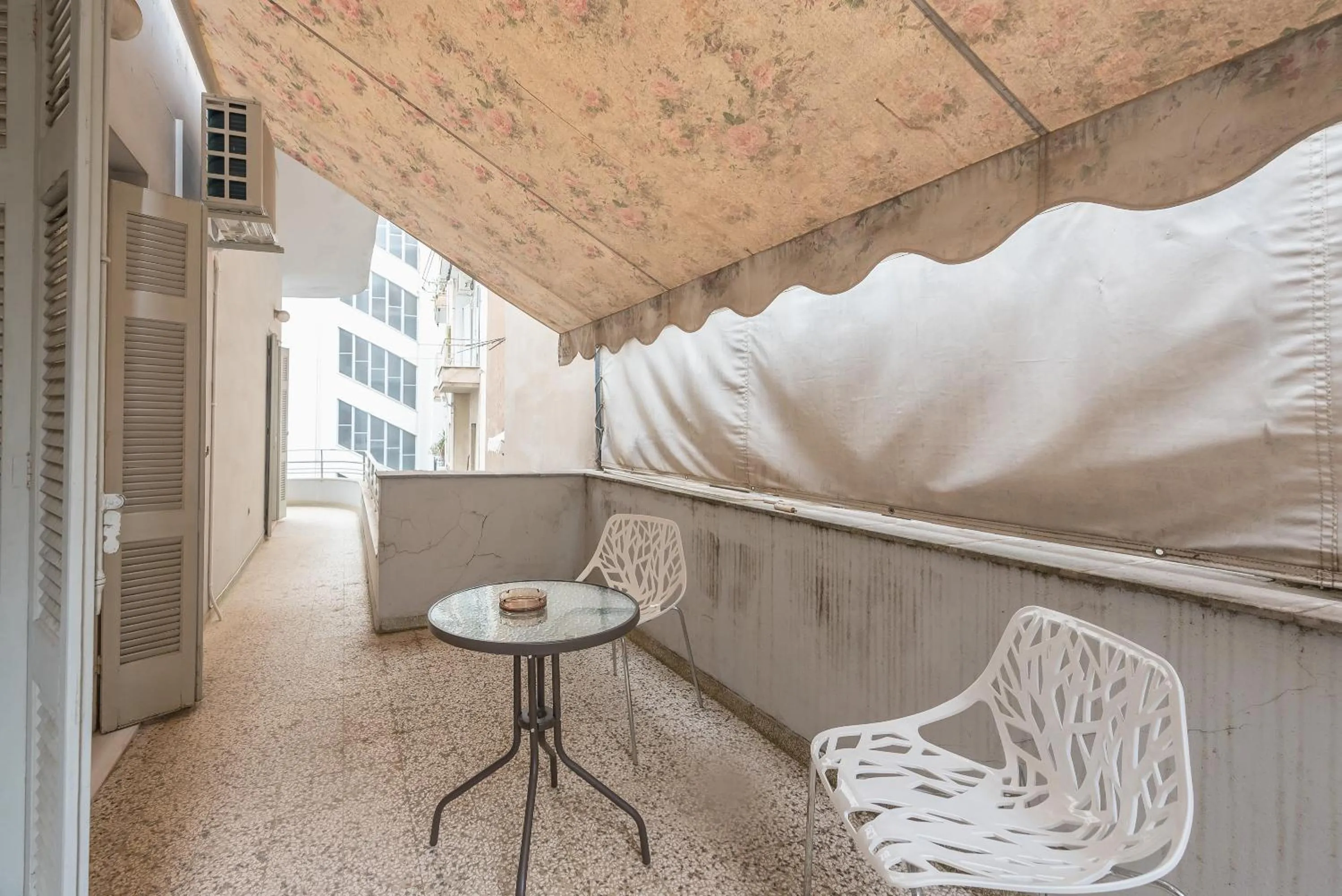 Bed in Athens Empire Paradise Apartment