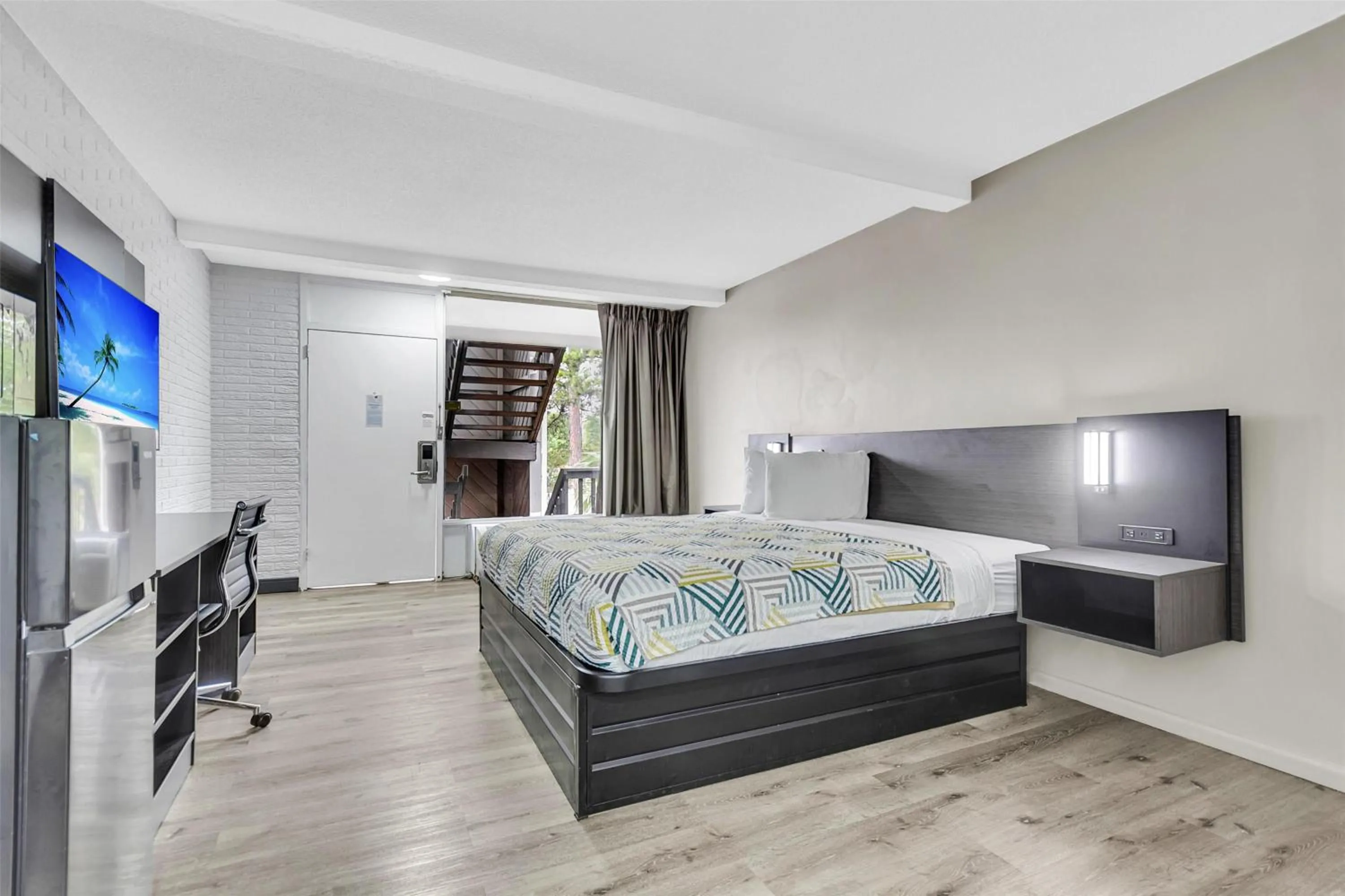 Bedroom, Bed in Motel 6 Summerville, SC Charleston