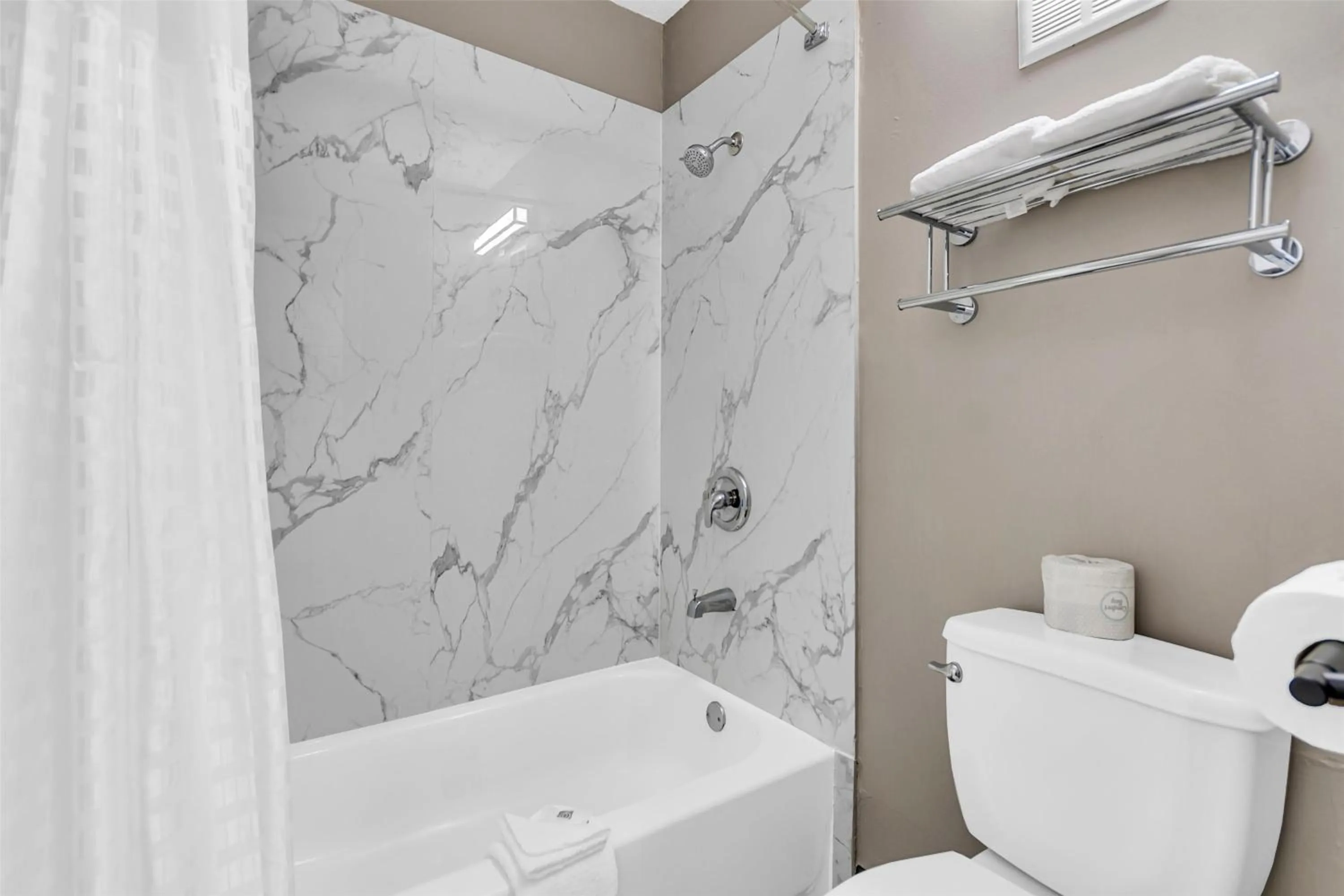 Bathroom in Motel 6 Summerville, SC Charleston