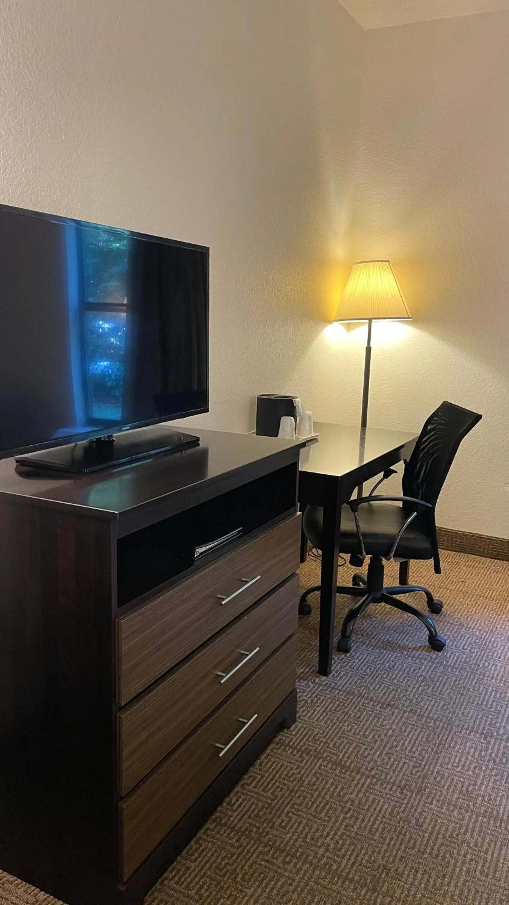 TV and multimedia in Quality Inn Surfside Myrtle Beach
