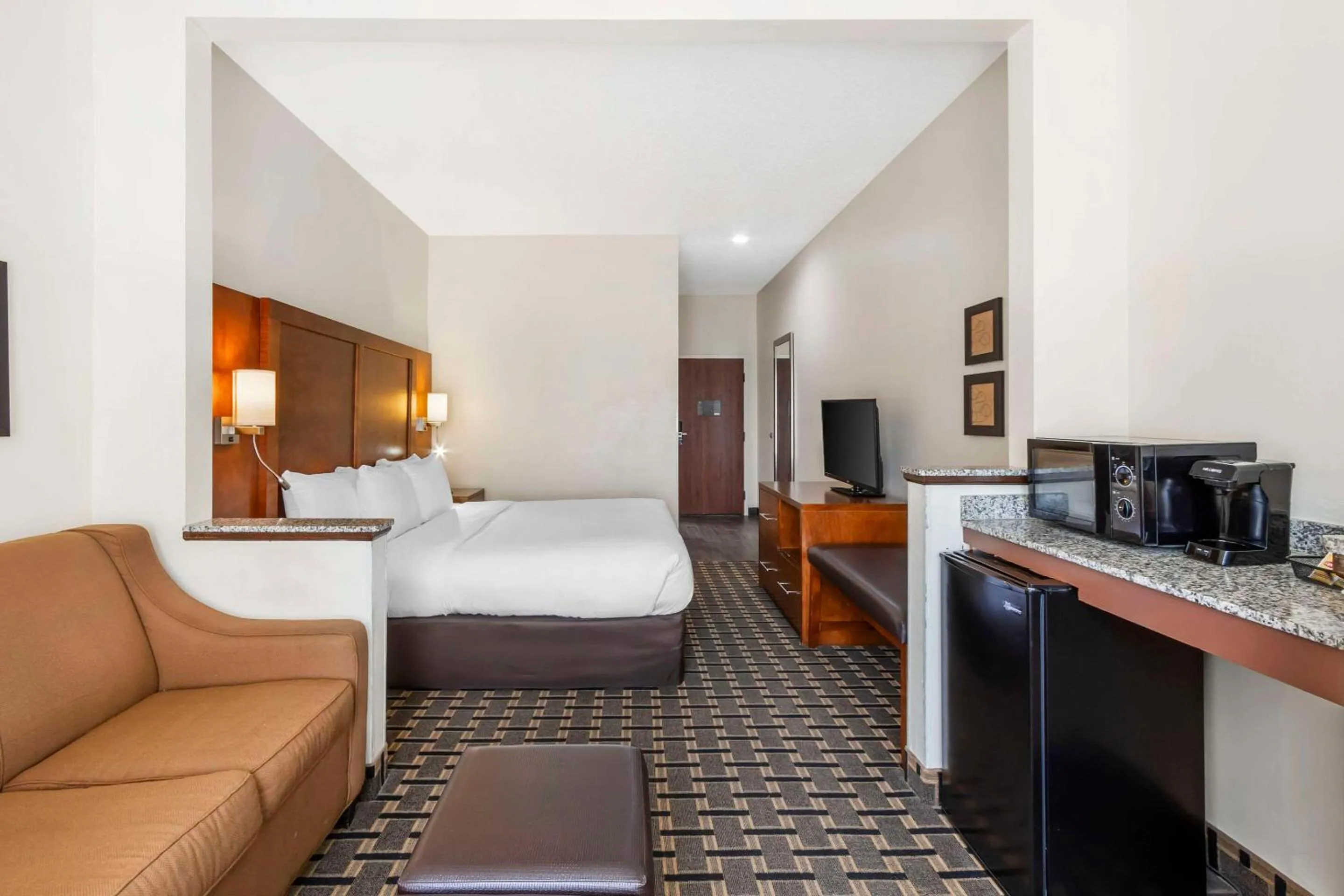 Bedroom, Bed in Comfort Inn Summerville - Charleston