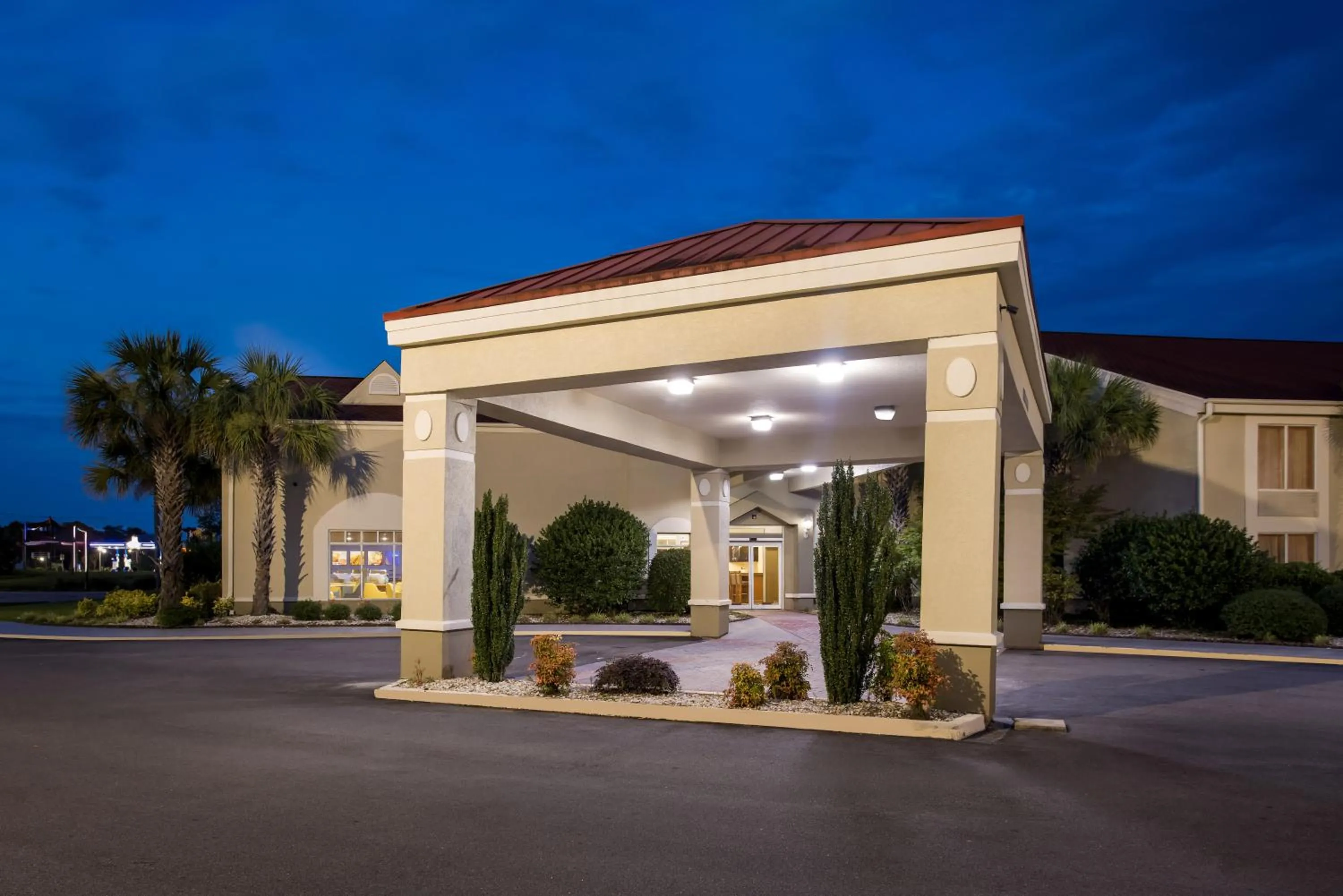 Property building in Comfort Inn & Suites Walterboro I-95