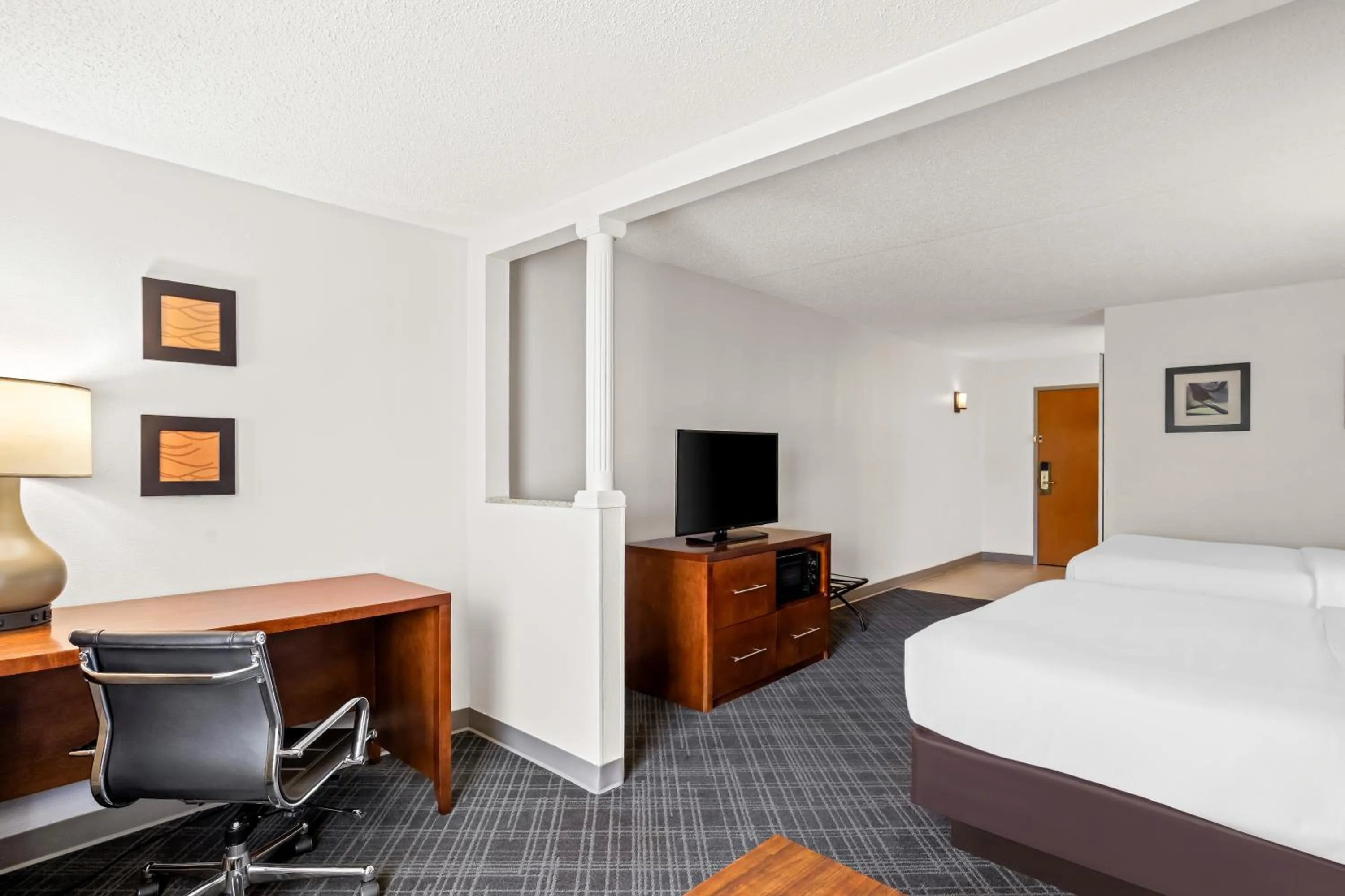 Bed in Comfort Inn & Suites Walterboro I-95