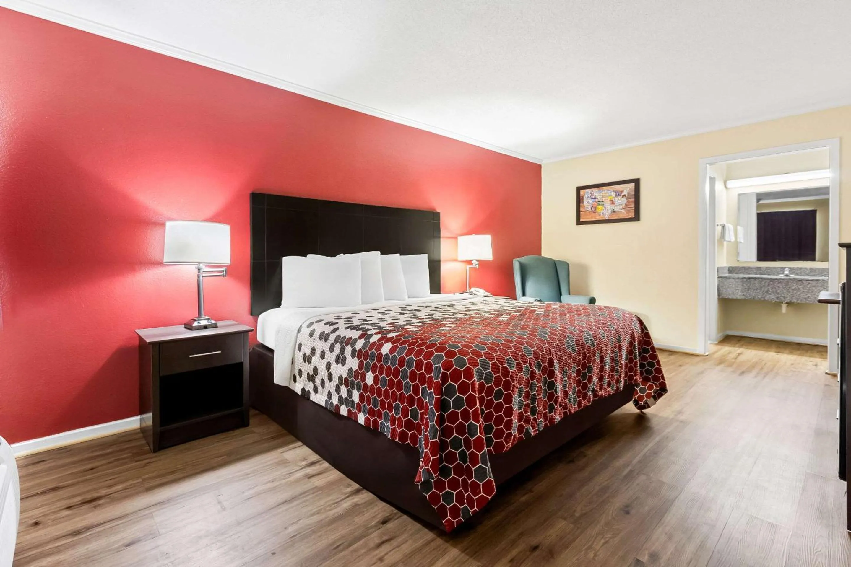 Bedroom, Bed in Econo Lodge St George