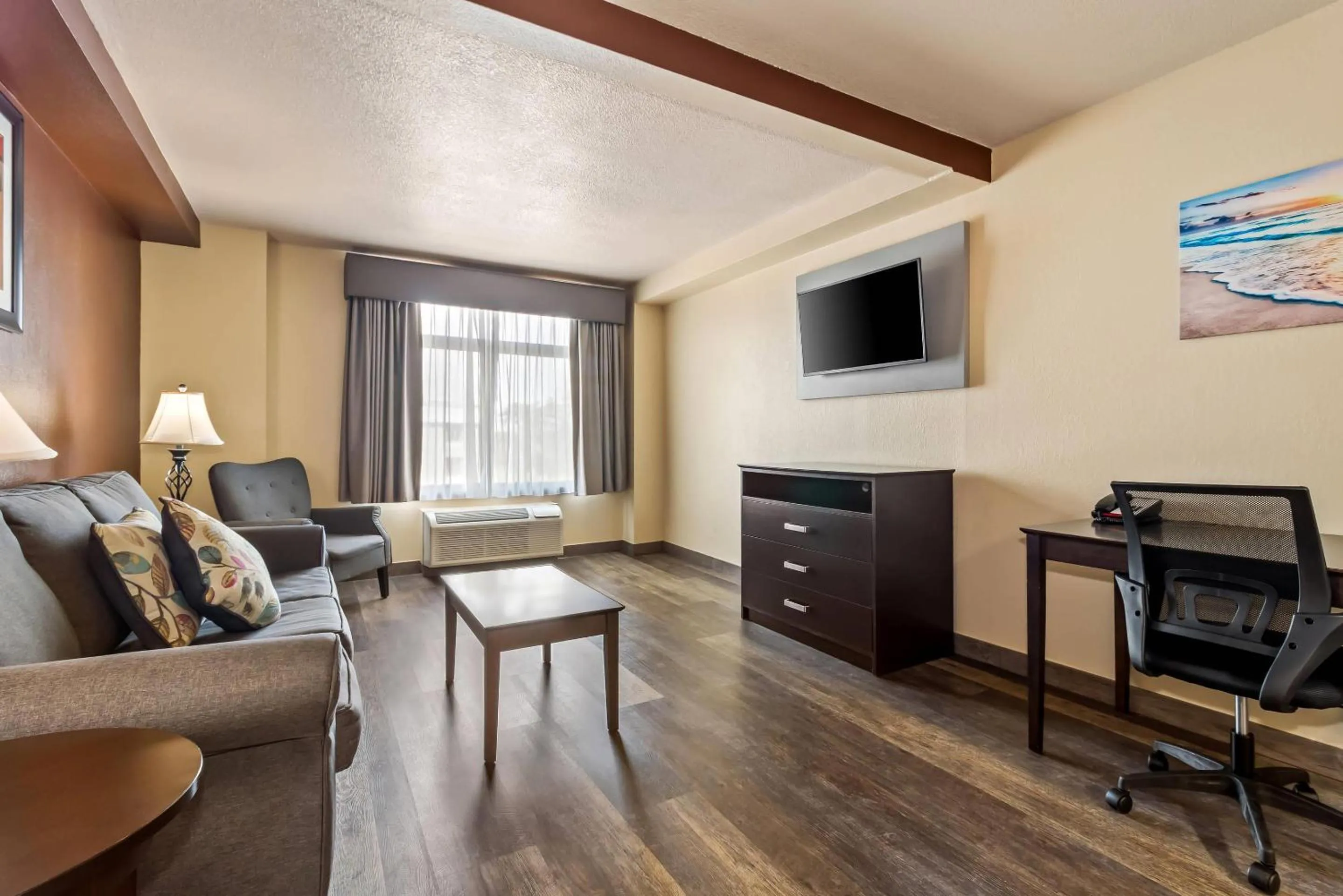 Bedroom in Quality Inn & Suites North Myrtle Beach