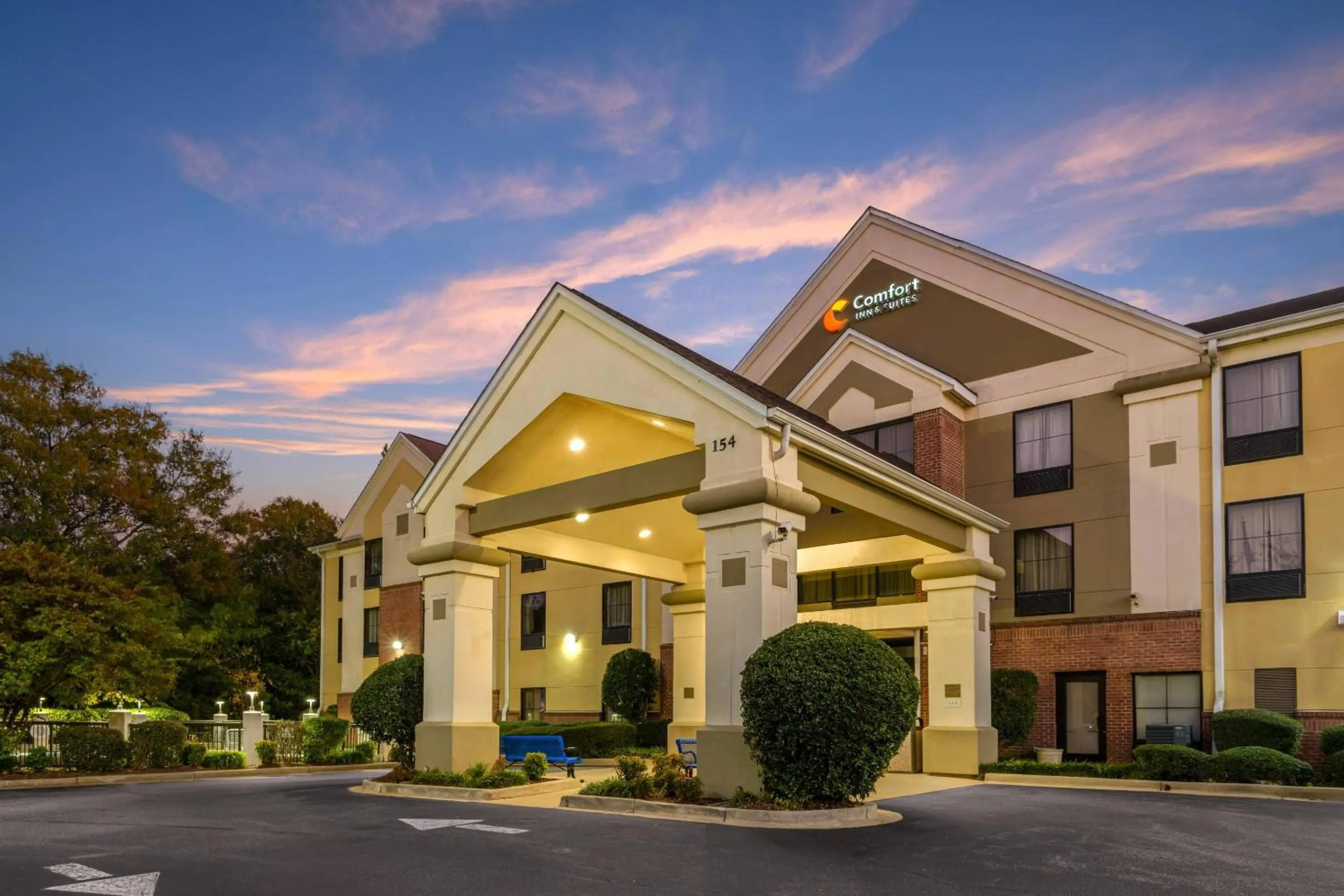Property building in Comfort Inn & Suites Spartanburg North