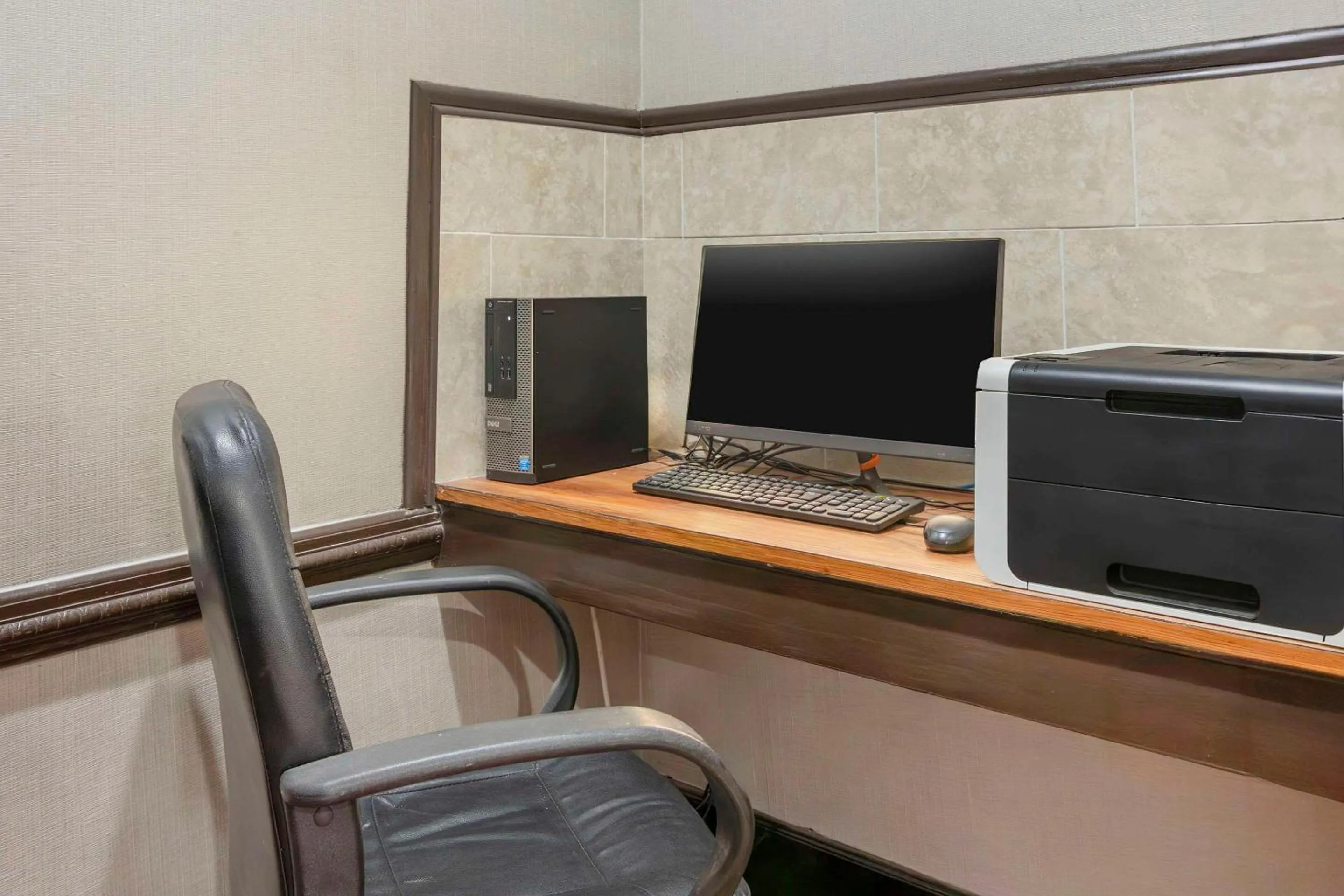 Business facilities in Quality Inn & Suites Hardeeville - Savannah North