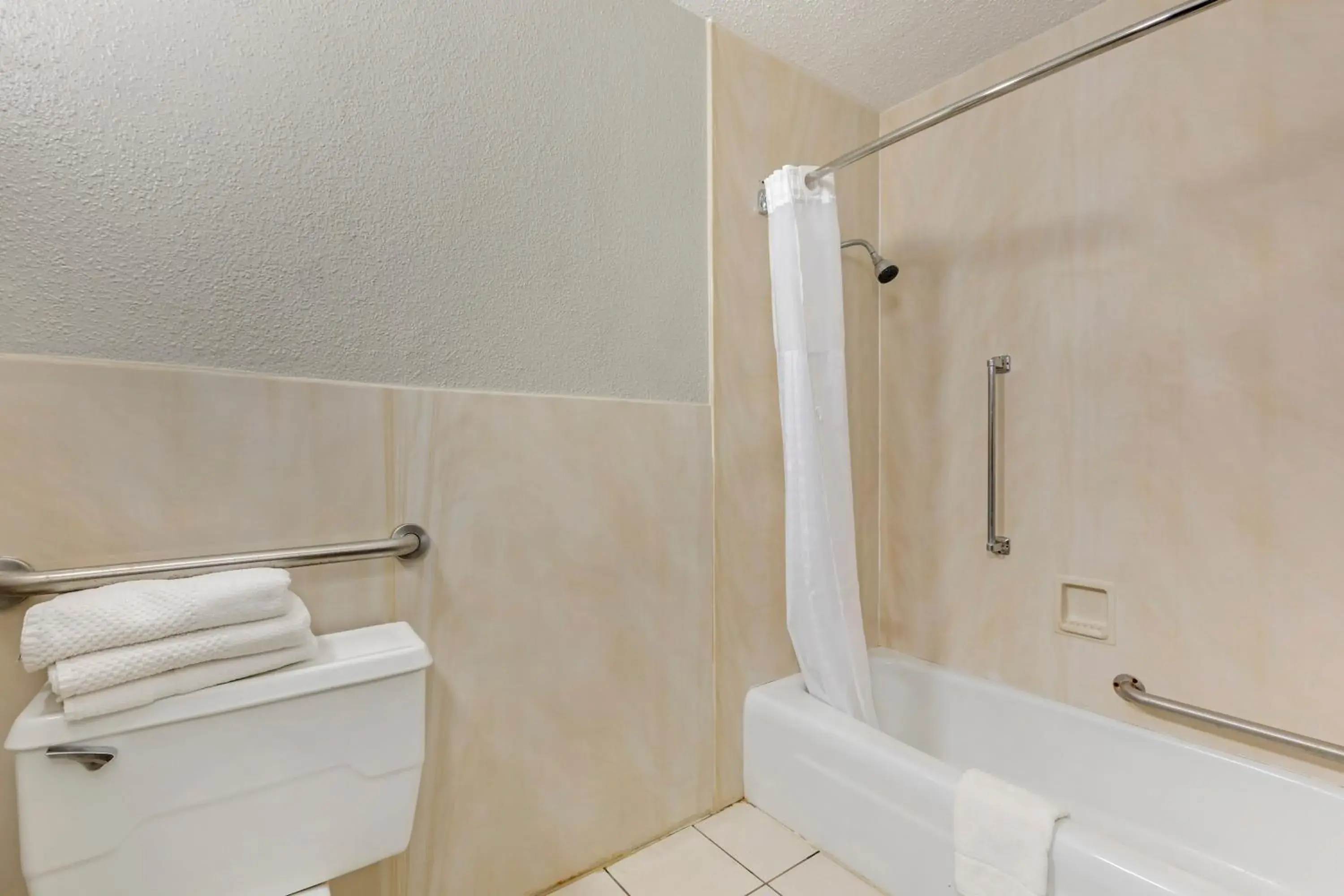 King Room with Tub - Disability Access/Non Smoking/Exterior Hall in Quality Inn & Suites Santee I-95 King Room with Tub - Disability Access/Non Smoking/Exterior Hall in Quality Inn & Suites Santee I-95