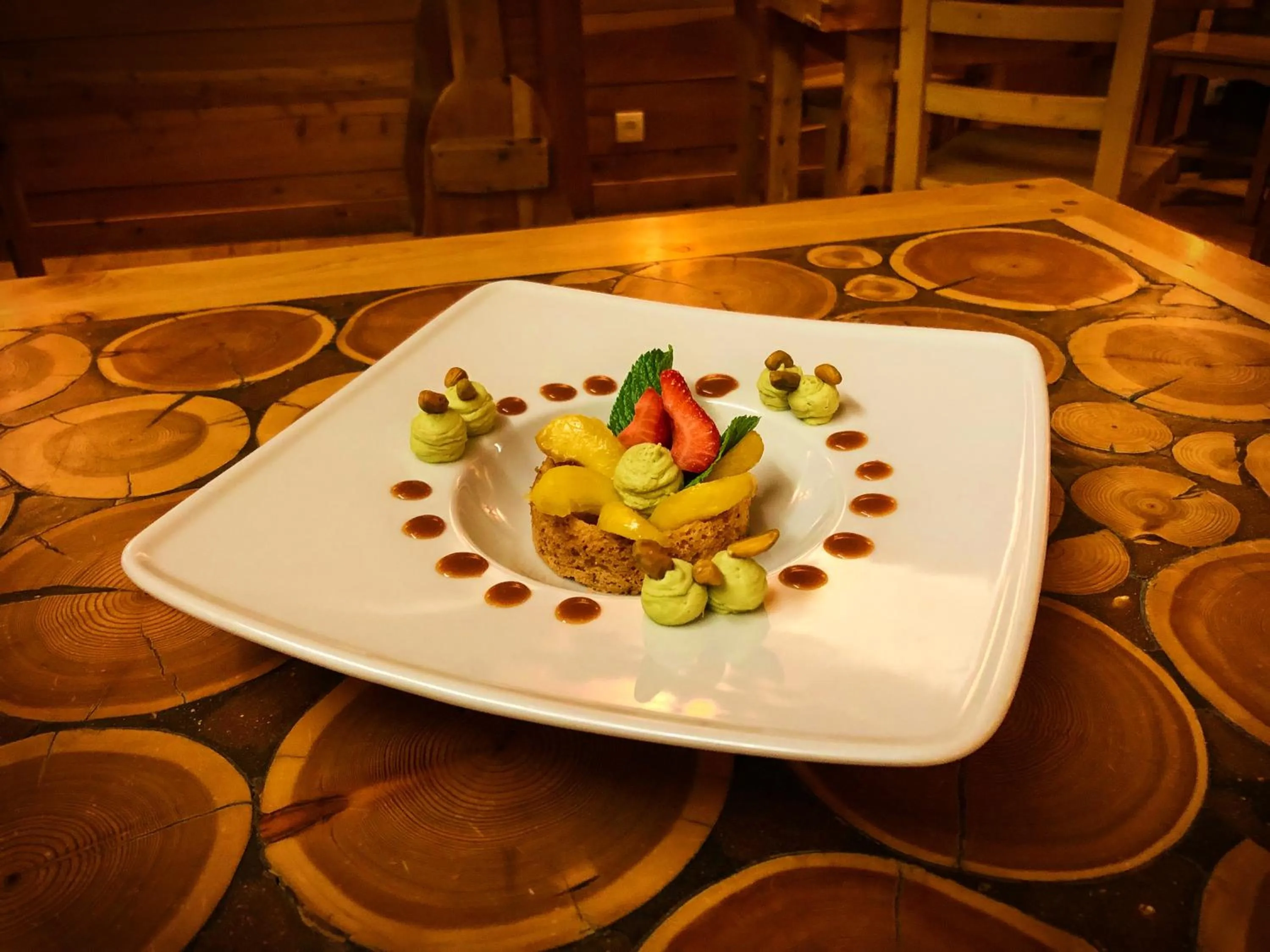 Food and drinks in Hôtel & Spa La Ferme de l'Izoard