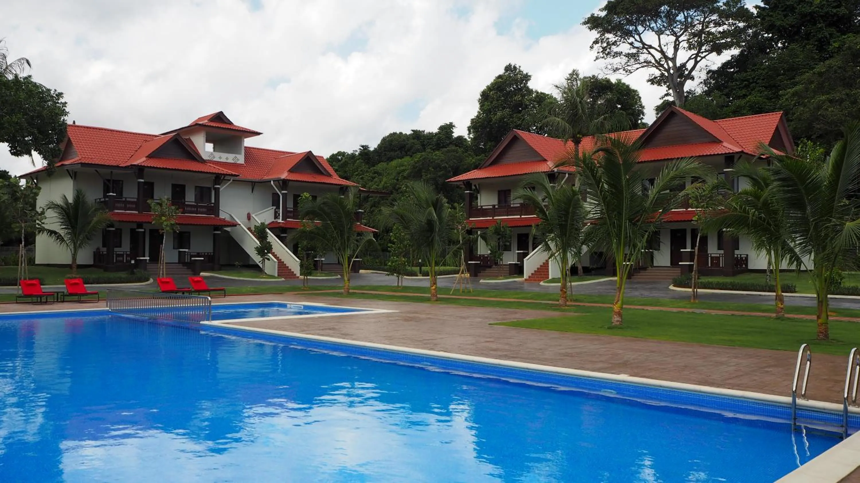 Lotus Seaview Beach Resort, Pengerang