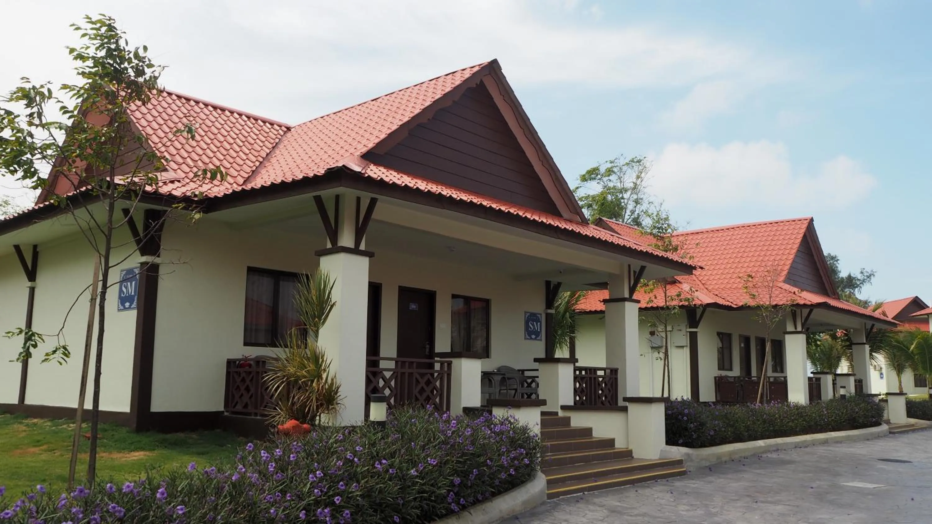 Lotus Seaview Beach Resort, Pengerang