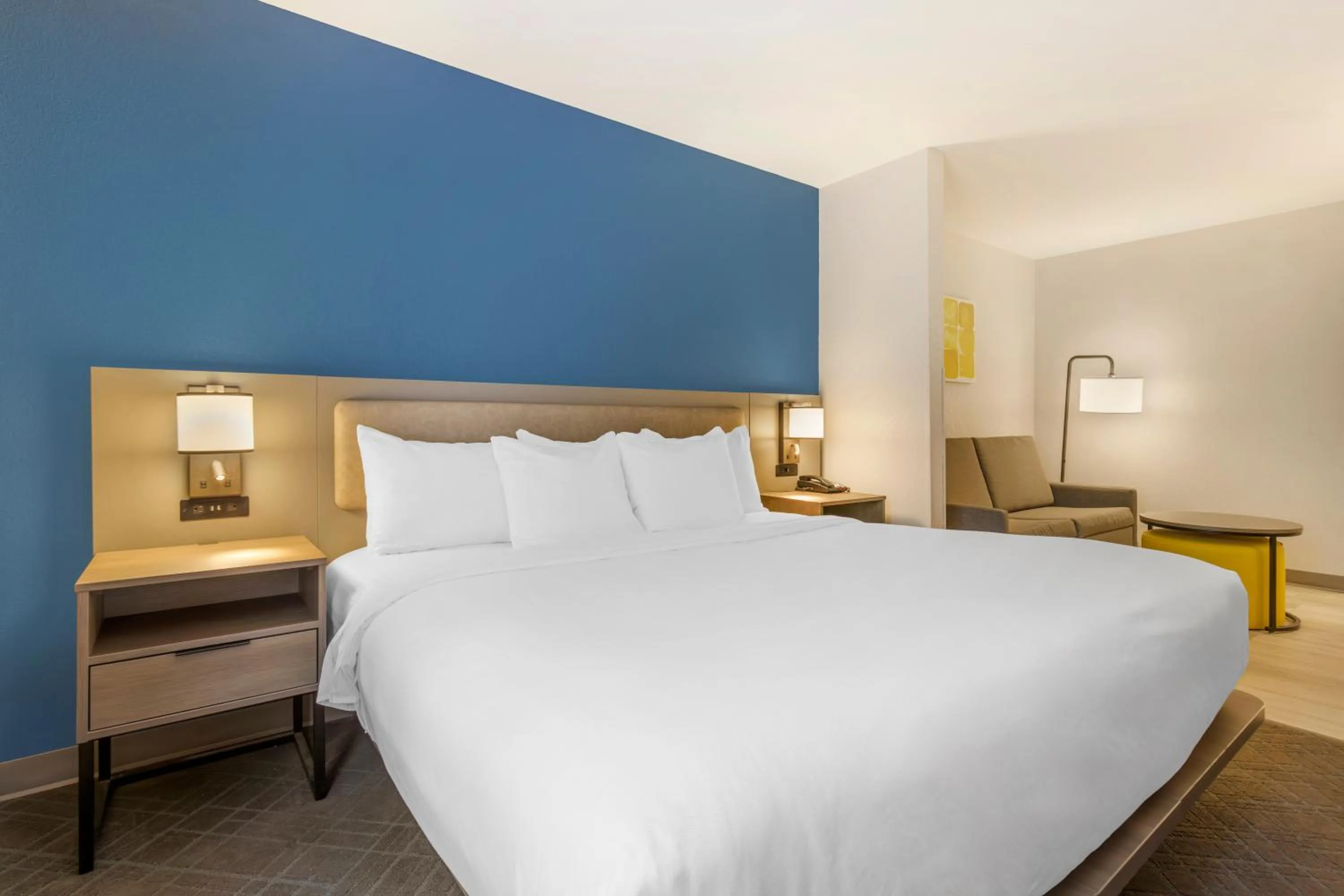 Bedroom, Bed in Comfort Suites Columbia Northeast - Fort Jackson