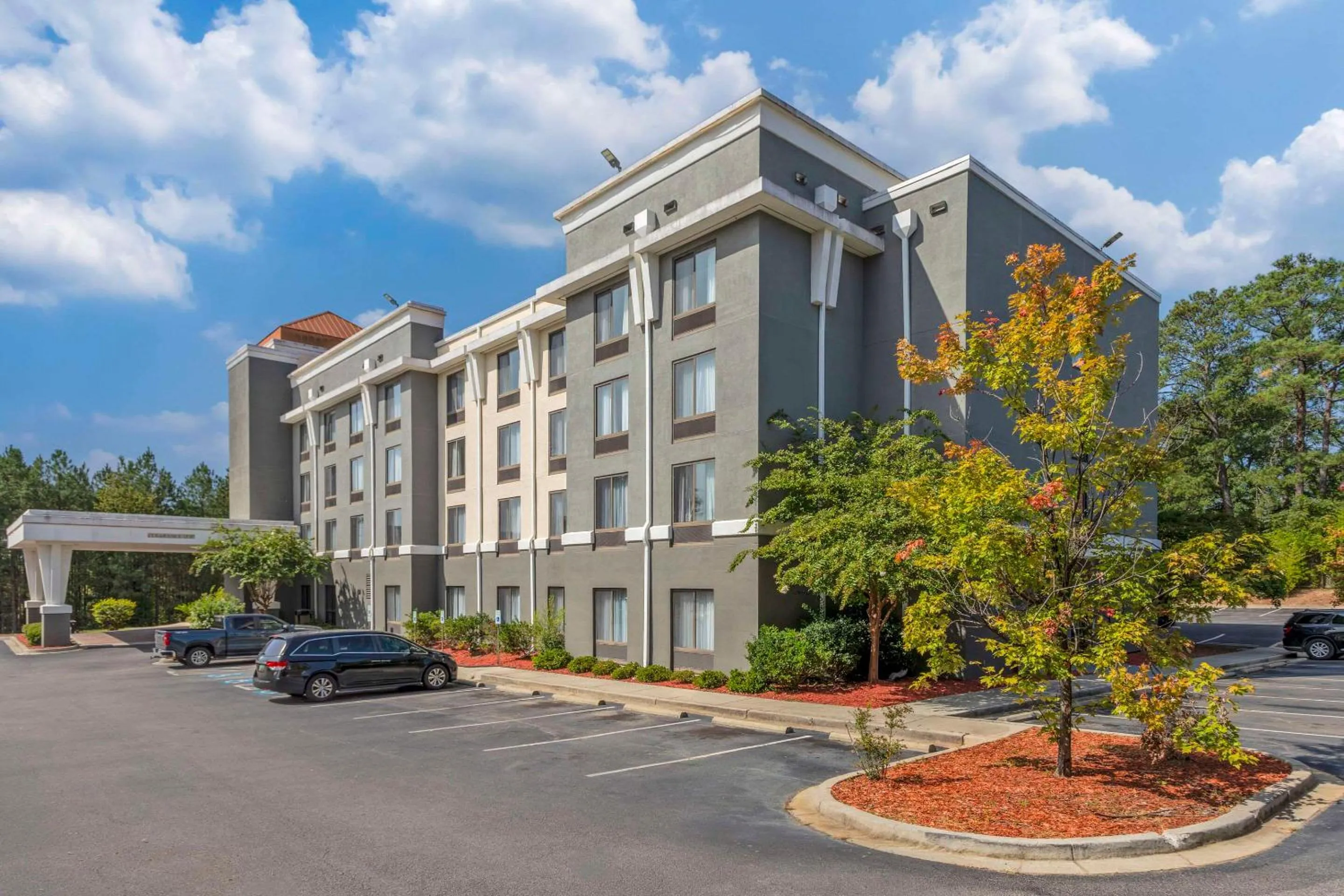 Property building in Comfort Suites Columbia Northeast - Fort Jackson