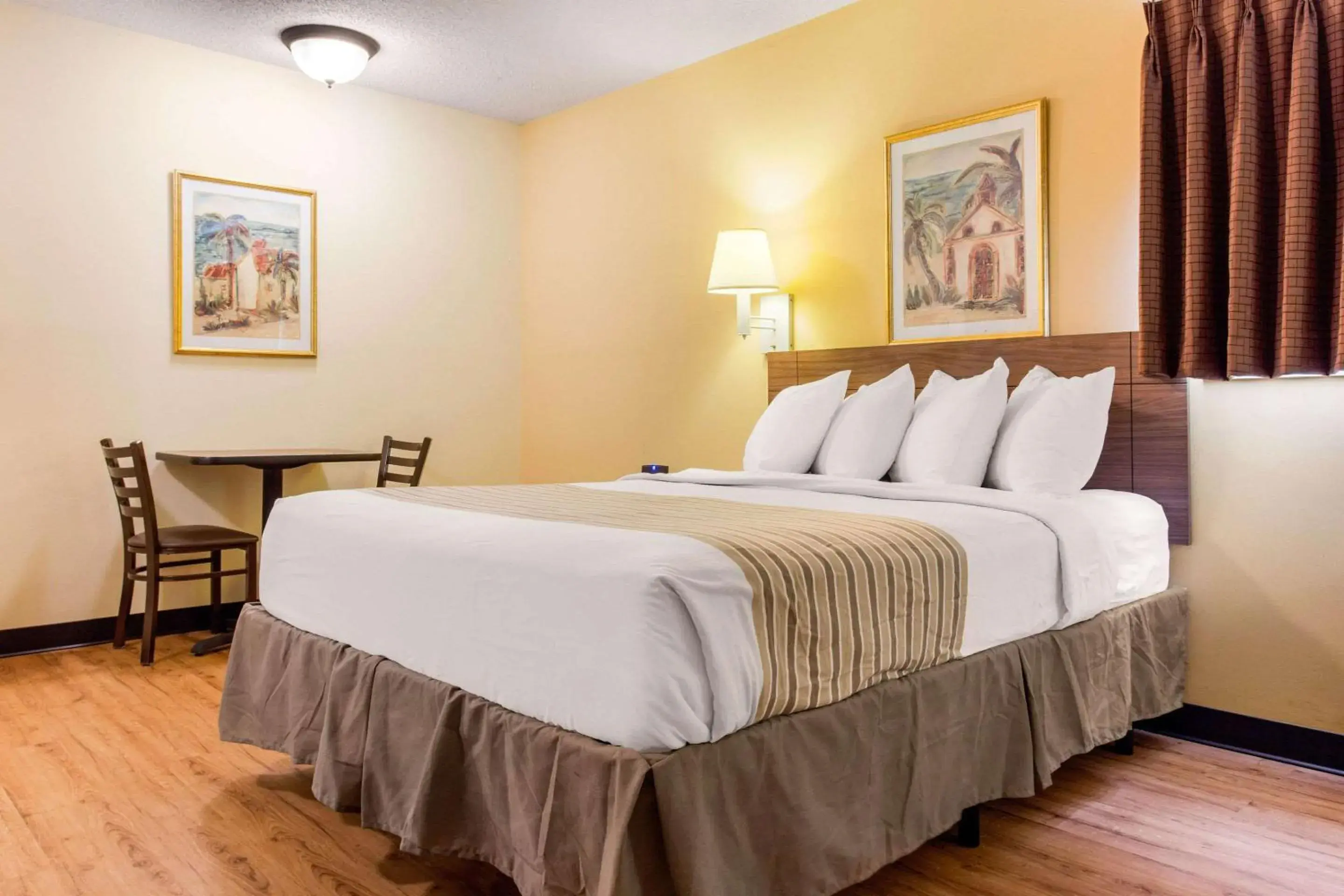 King Room - Non-Smoking in Studio 6 Myrtle Beach, SC King Room - Non-Smoking in Studio 6 Myrtle Beach, SC