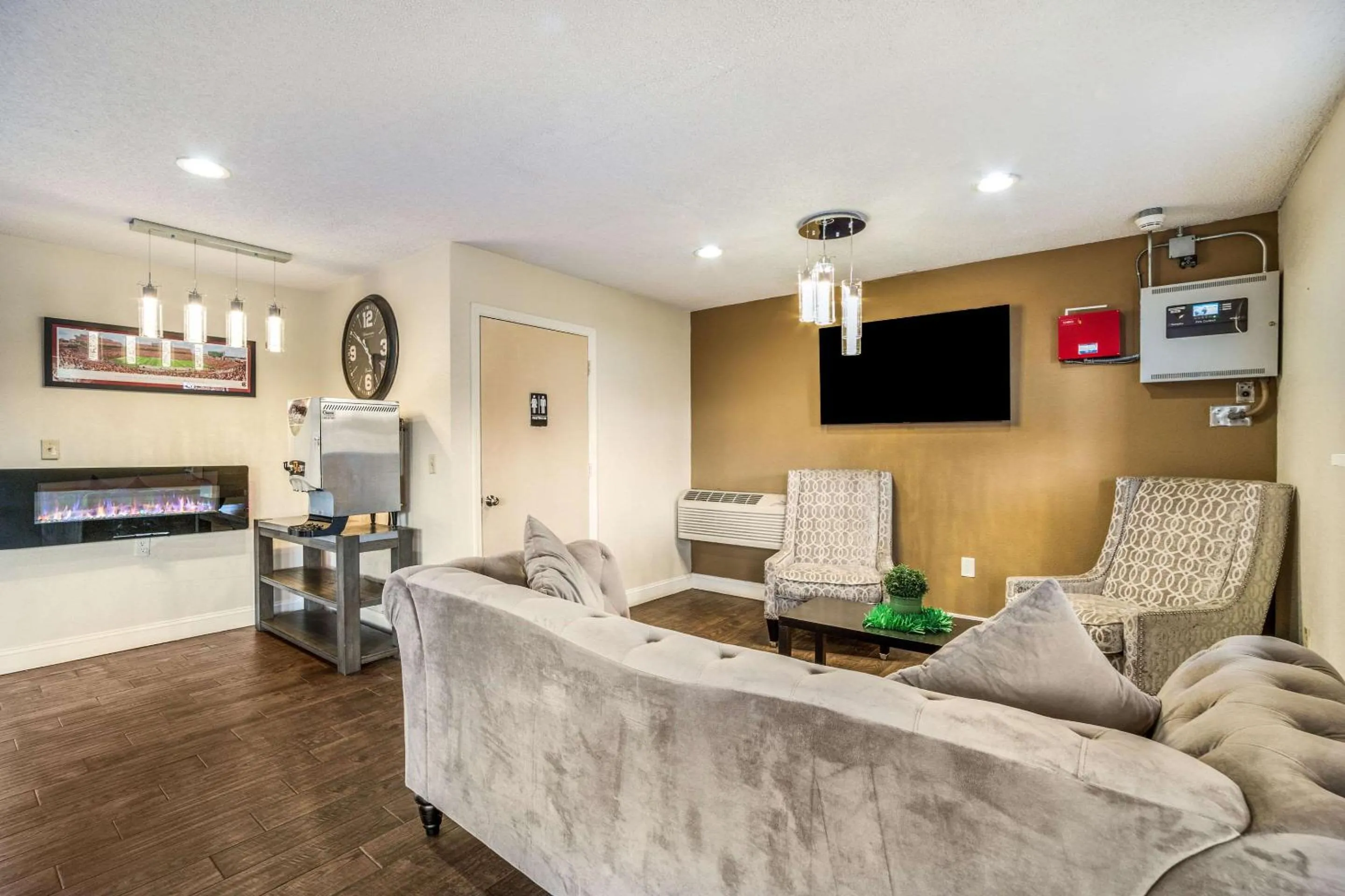 Lobby or reception in Quality Inn Columbia Airport