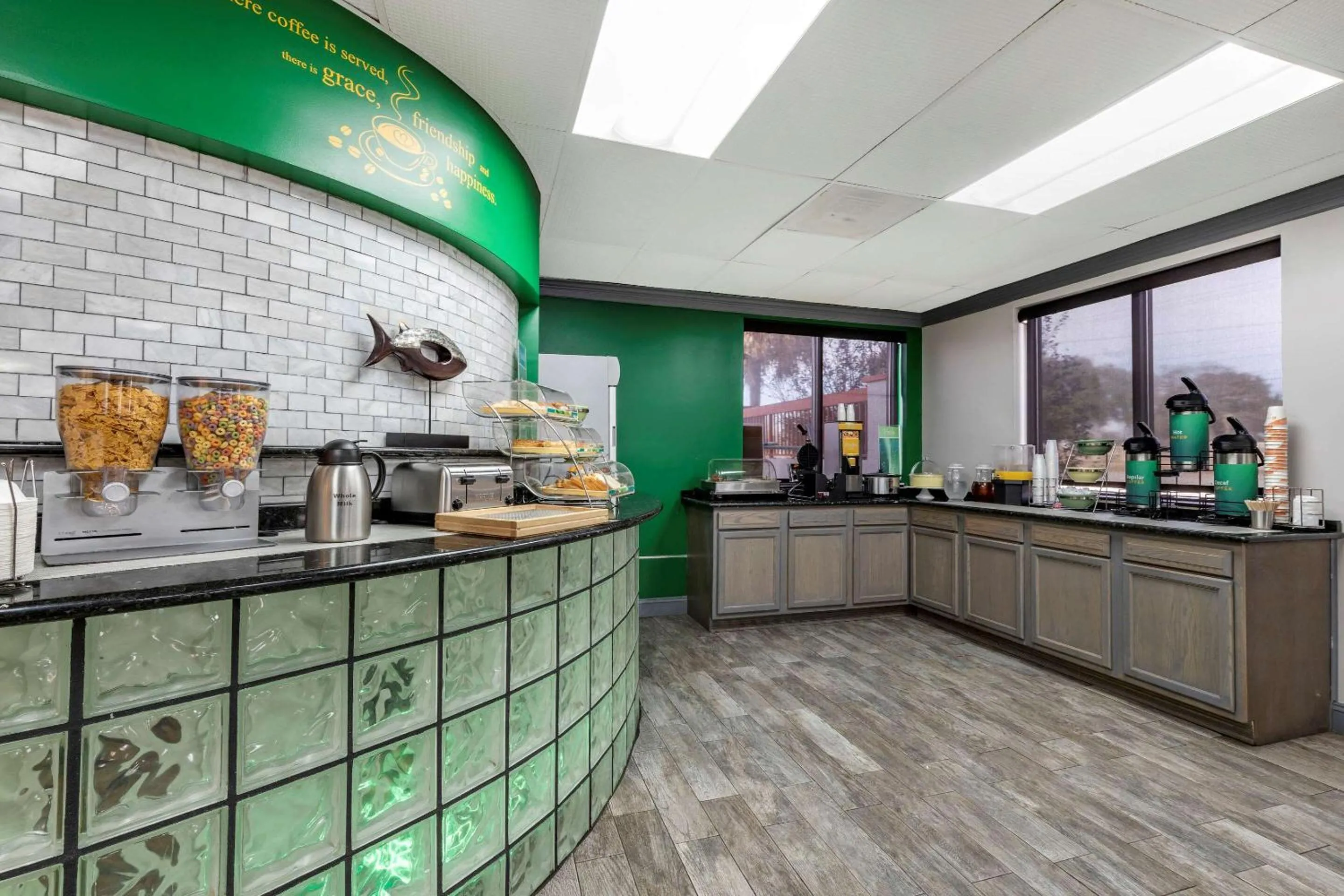 Breakfast in Quality Inn & Suites Ft Jackson Maingate