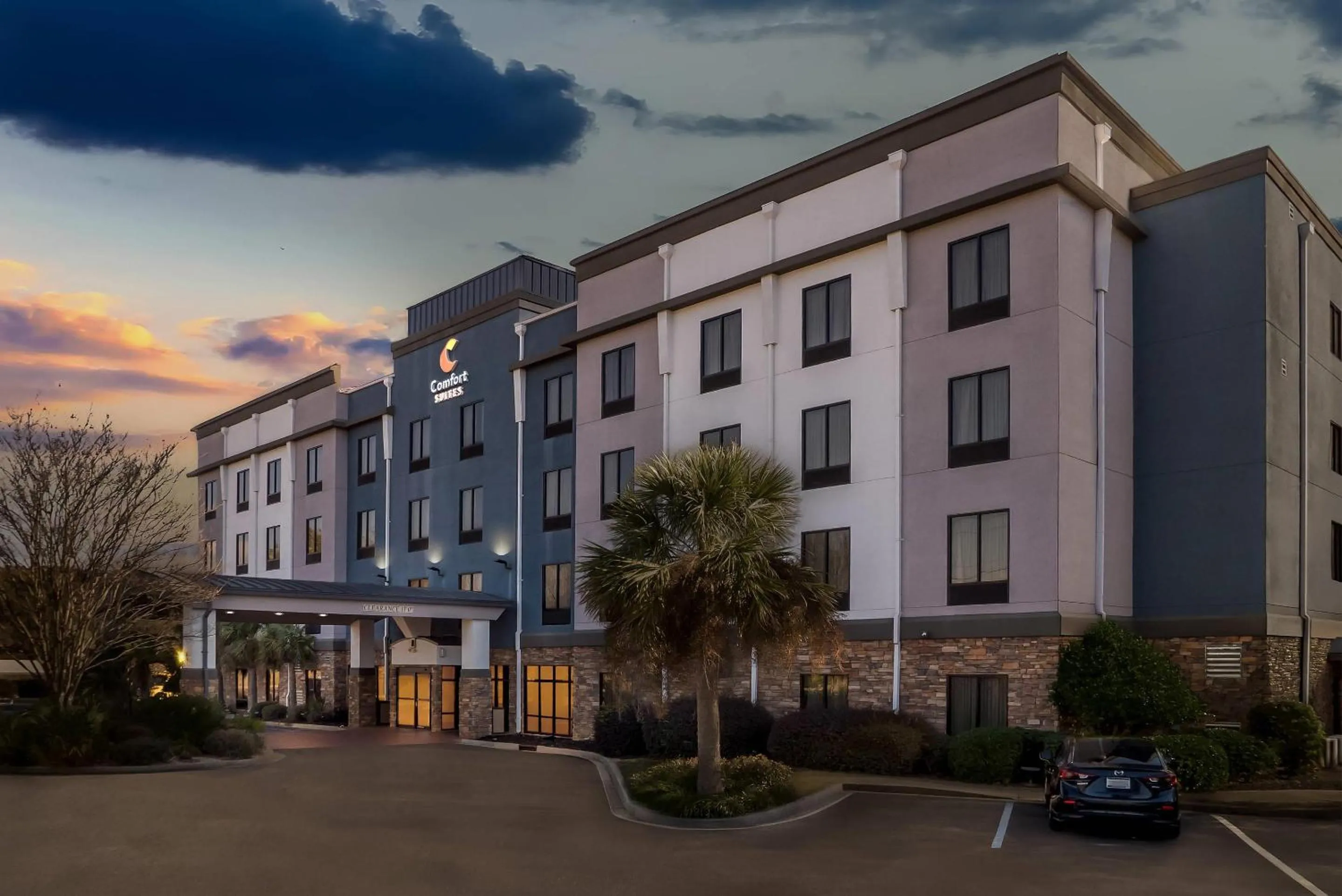 Property building in Comfort Suites Simpsonville - Greenville