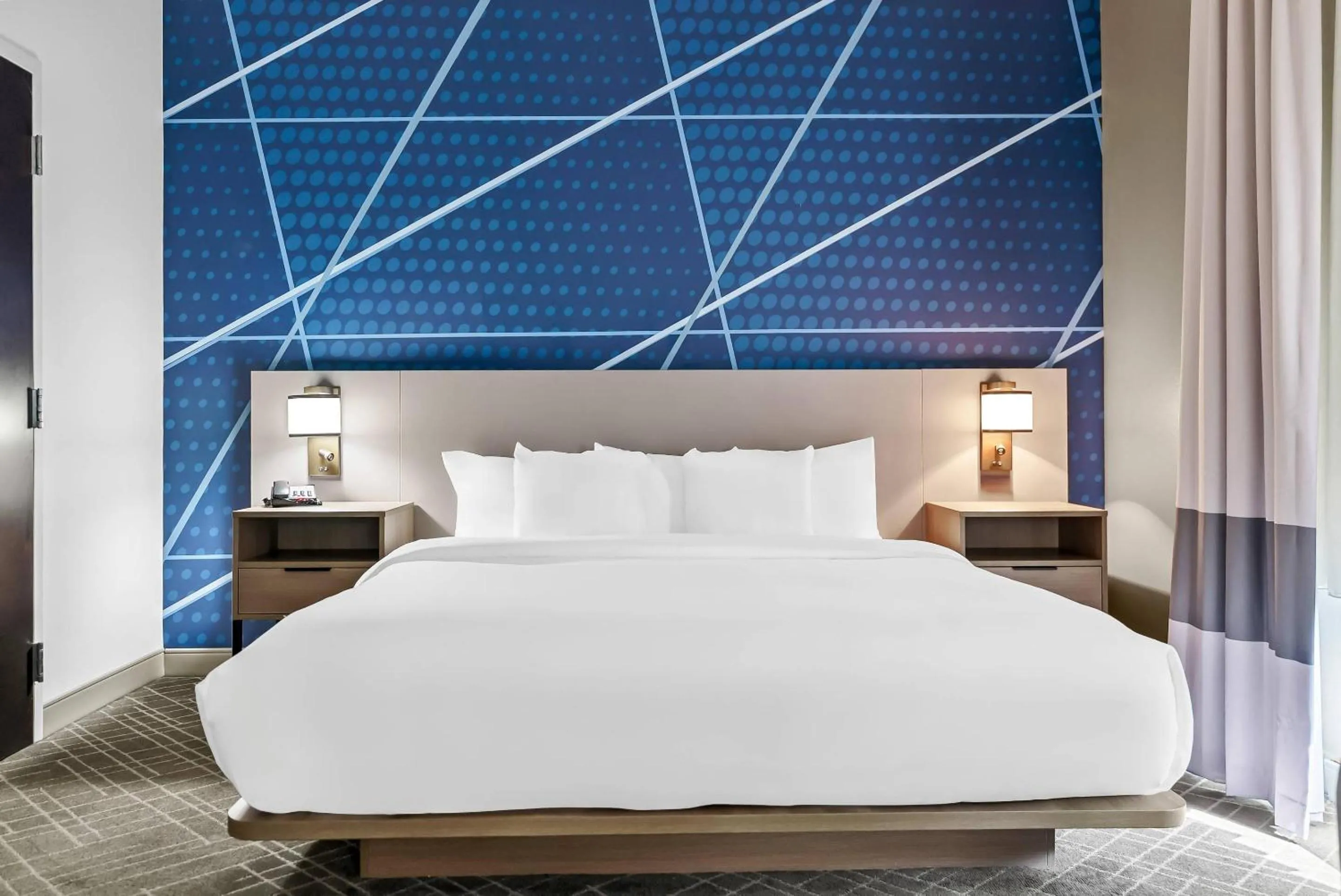 Bedroom, Bed in Comfort Suites Simpsonville - Greenville