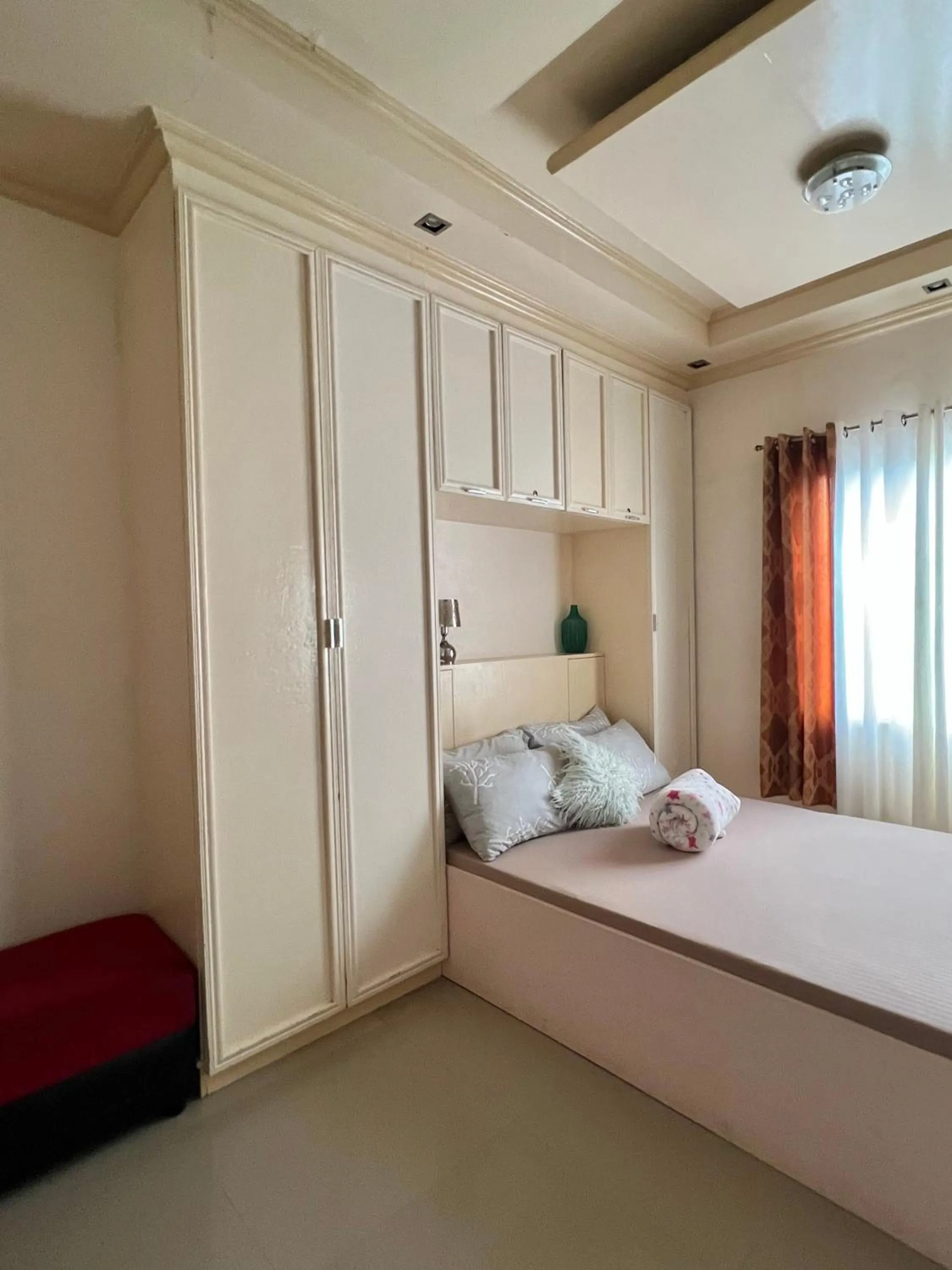 Bed in Palompon Sugar's Inn