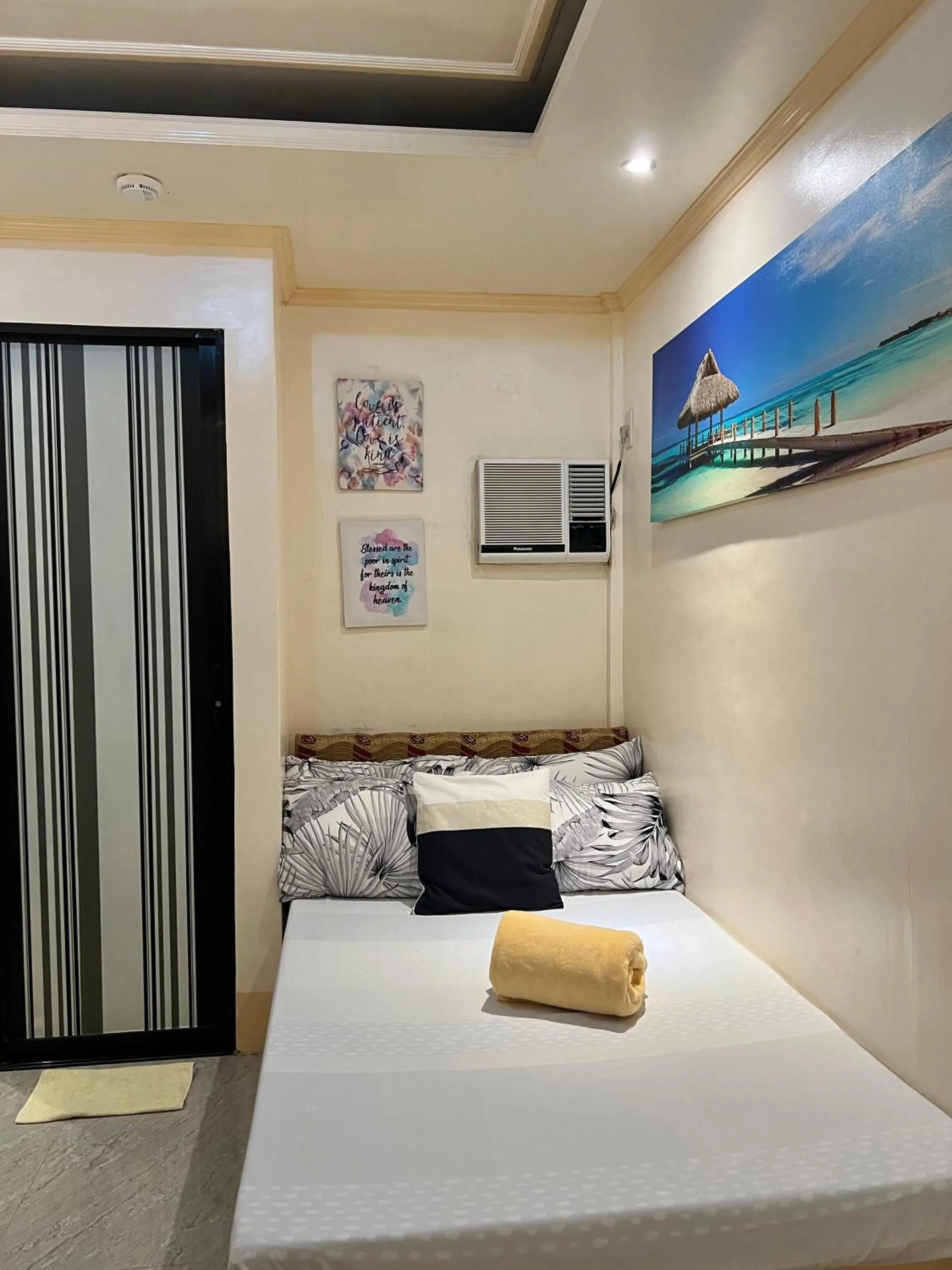 Bed in Palompon Sugar's Inn