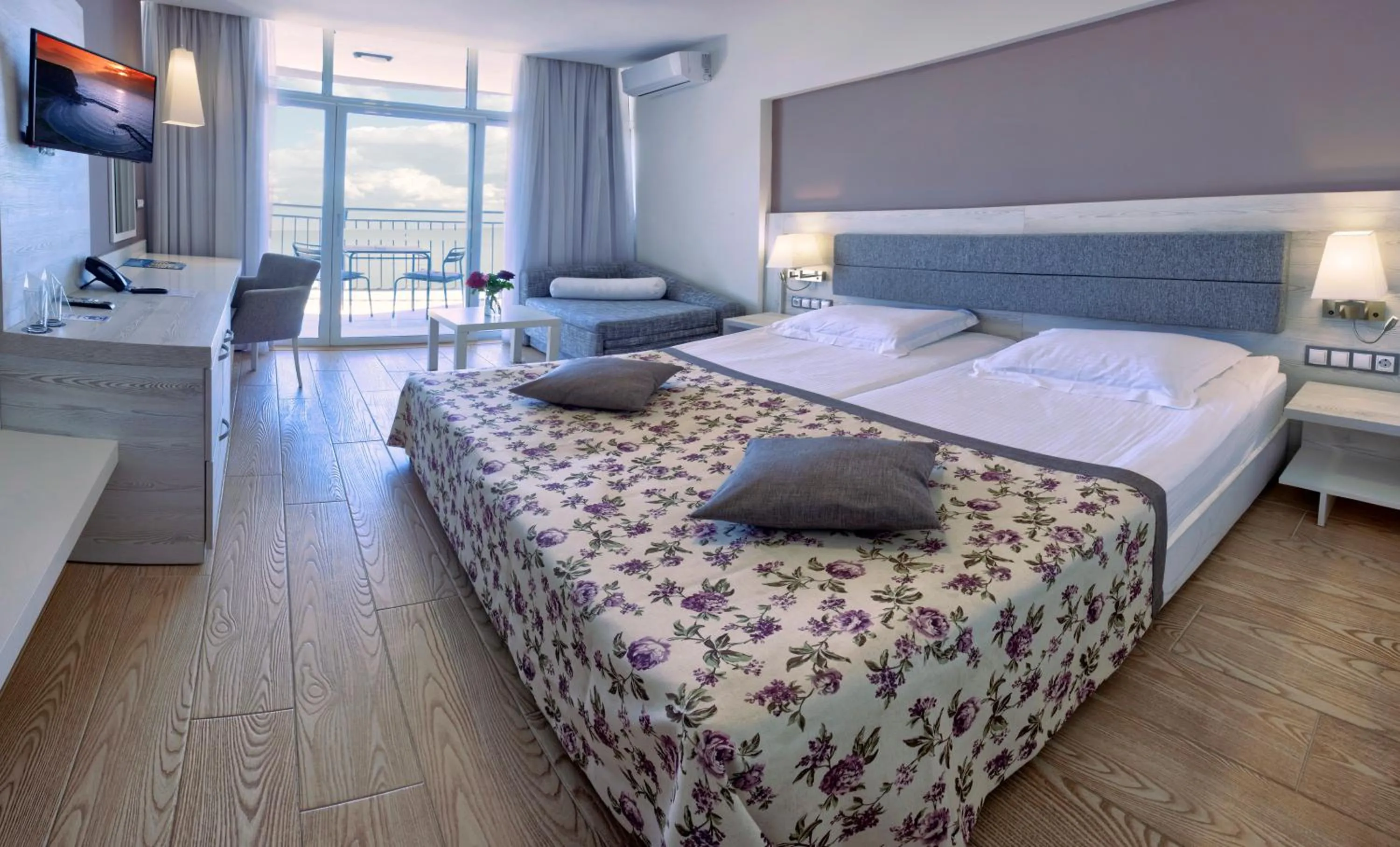 Photo of the whole room in Luna Beach Hotel - All Inclusive