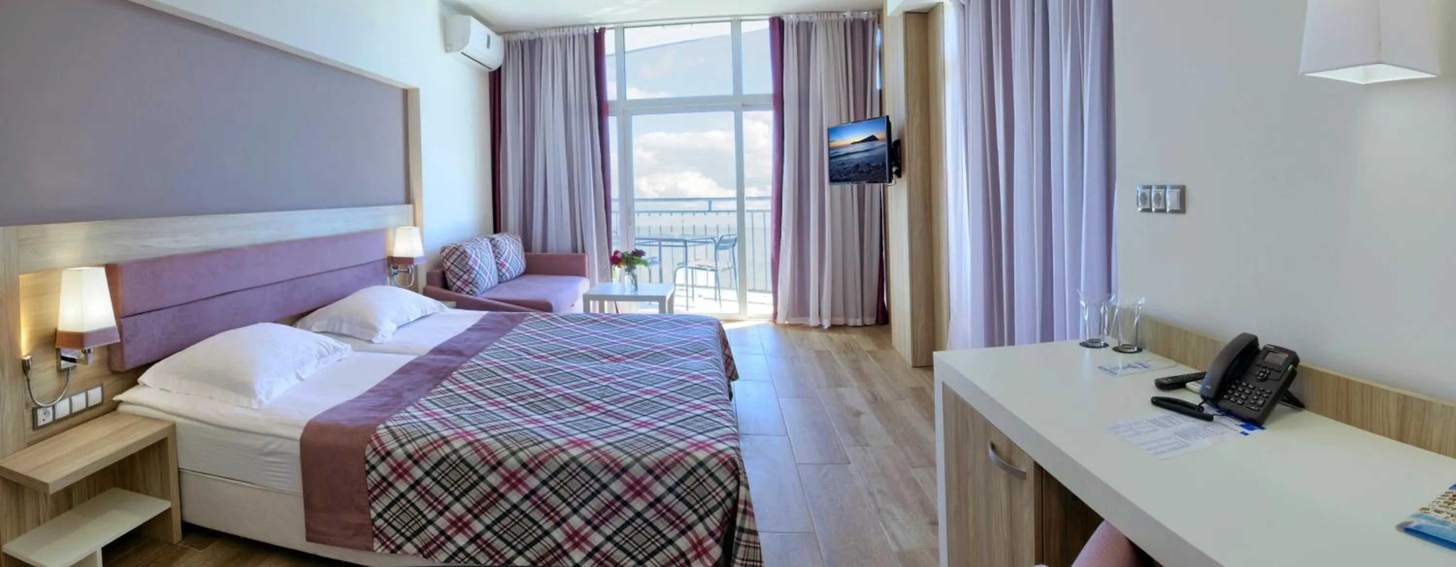 Photo of the whole room in Luna Beach Hotel - All Inclusive