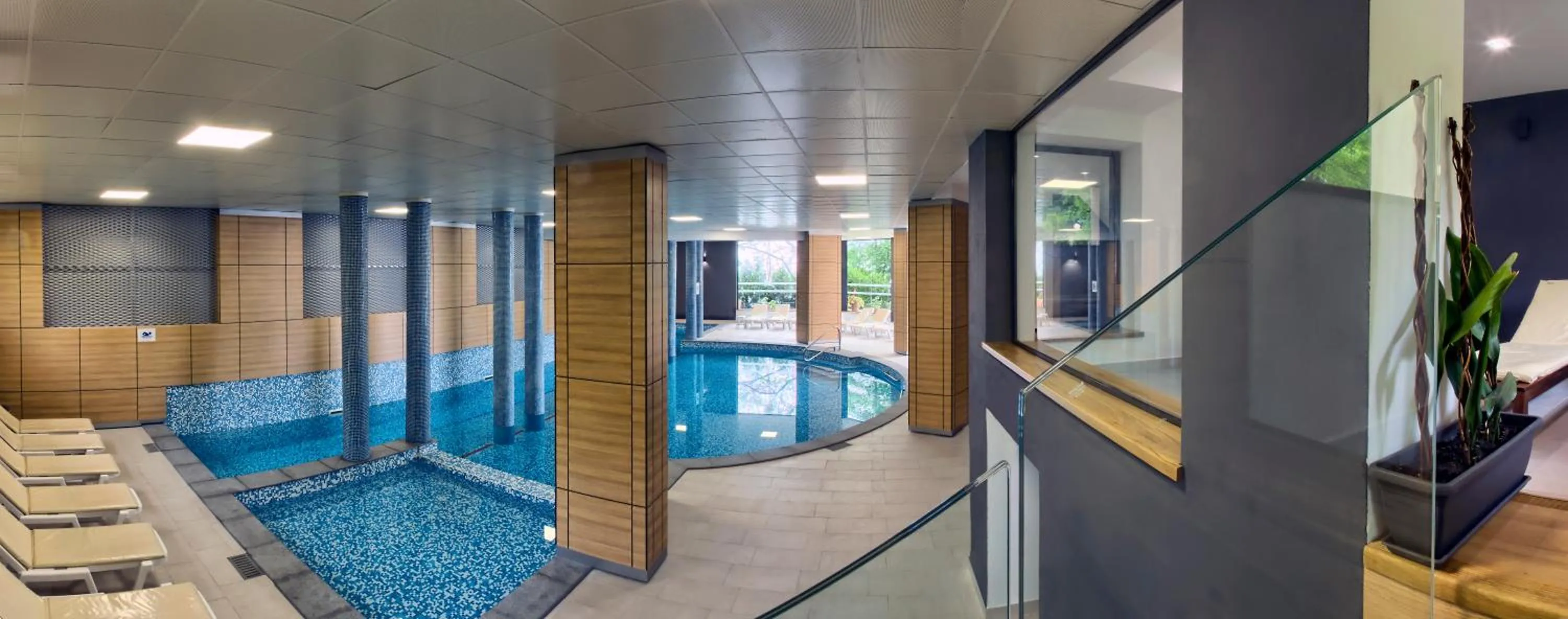 Swimming pool in Luna Beach Hotel - All Inclusive