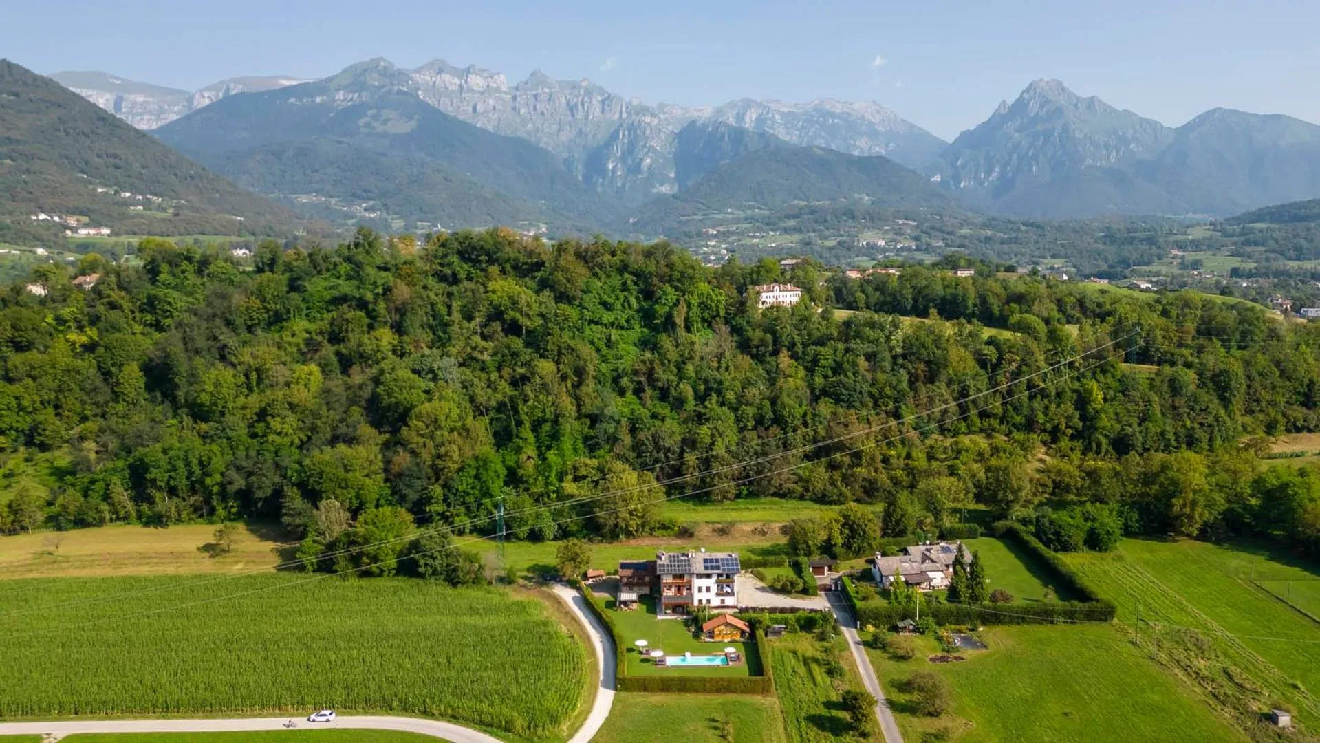 Property building in LA TANA DEL GRILLO