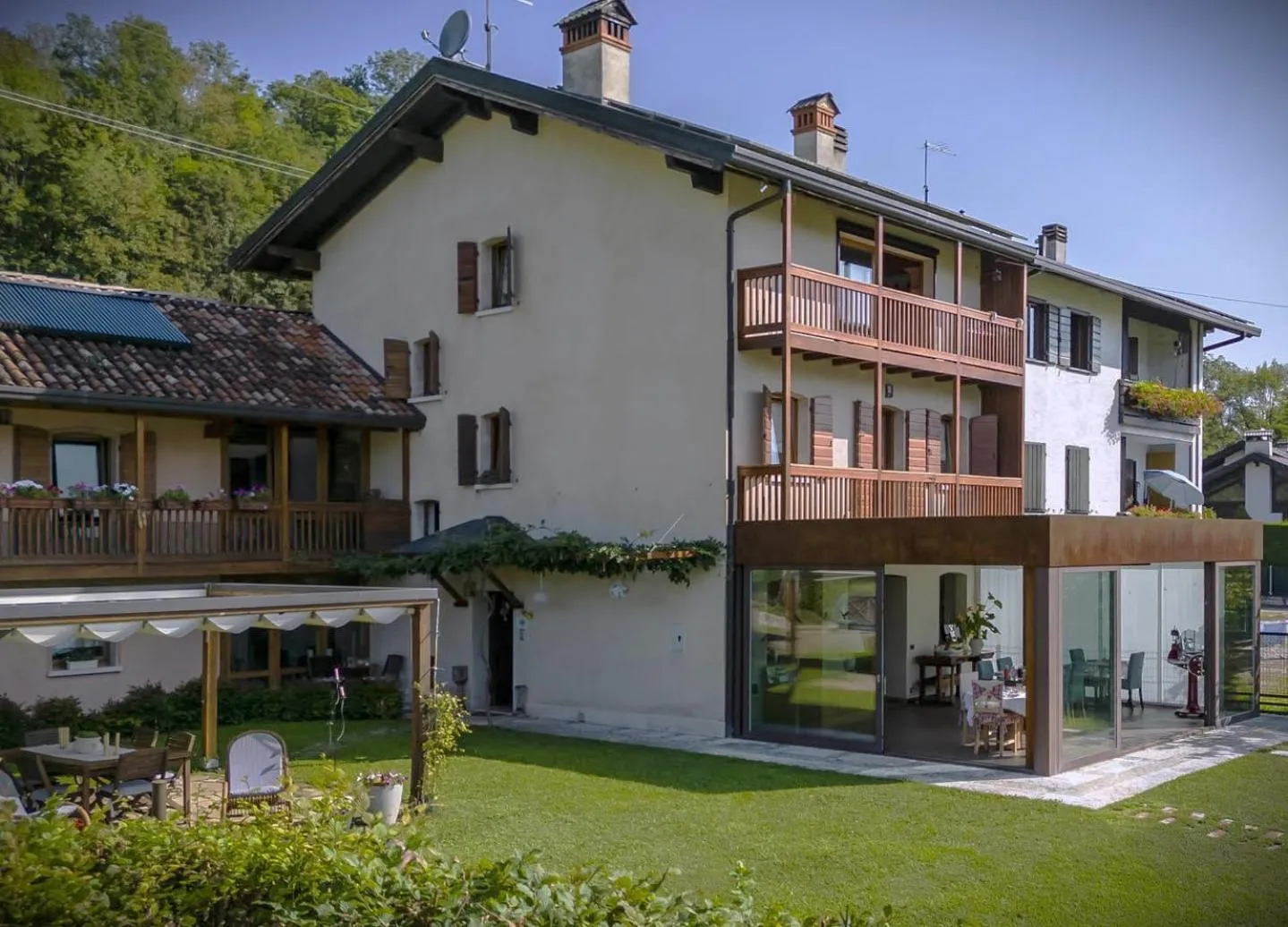 Property building in LA TANA DEL GRILLO