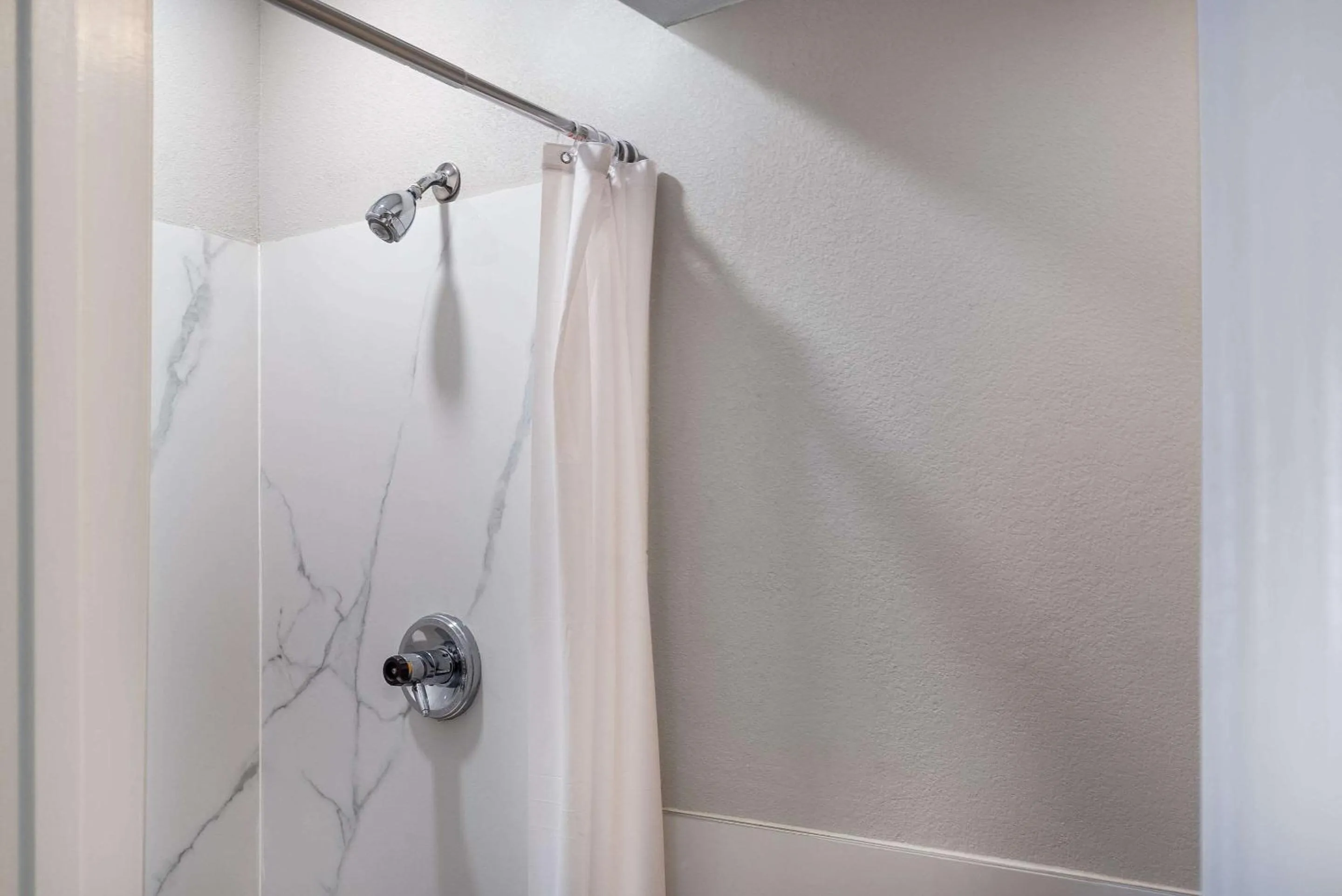 Bedroom in Sleep Inn Spartanburg Southwest