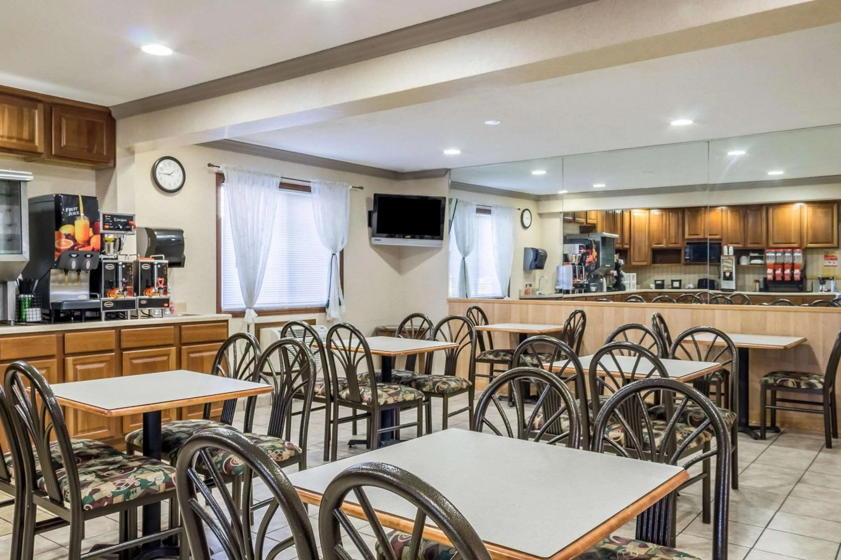 Restaurant/places to eat in Econo Lodge Sioux Falls North