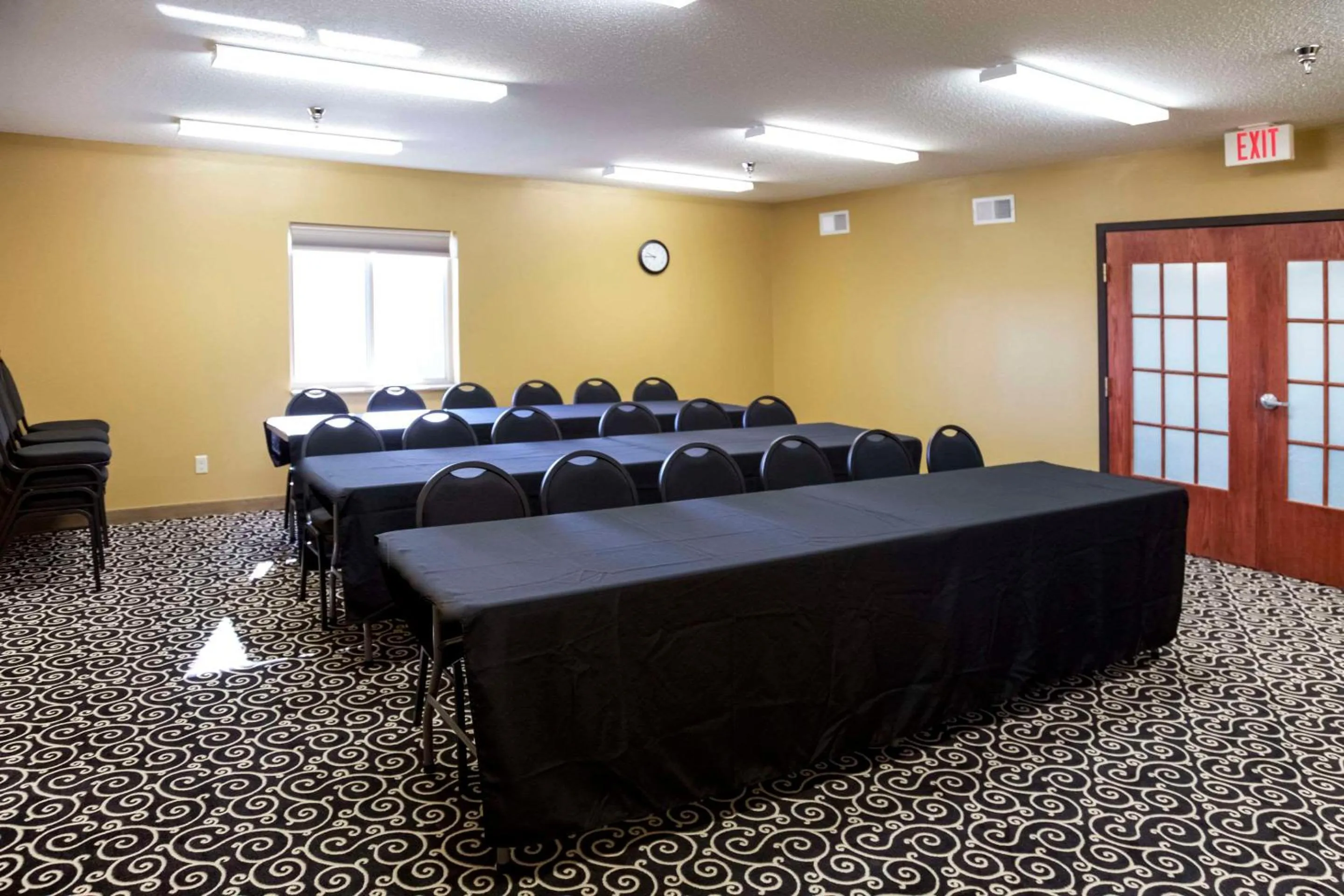 Meeting/conference room in Quality Inn & Suites Watertown near Prairie Lakes Ice Arena
