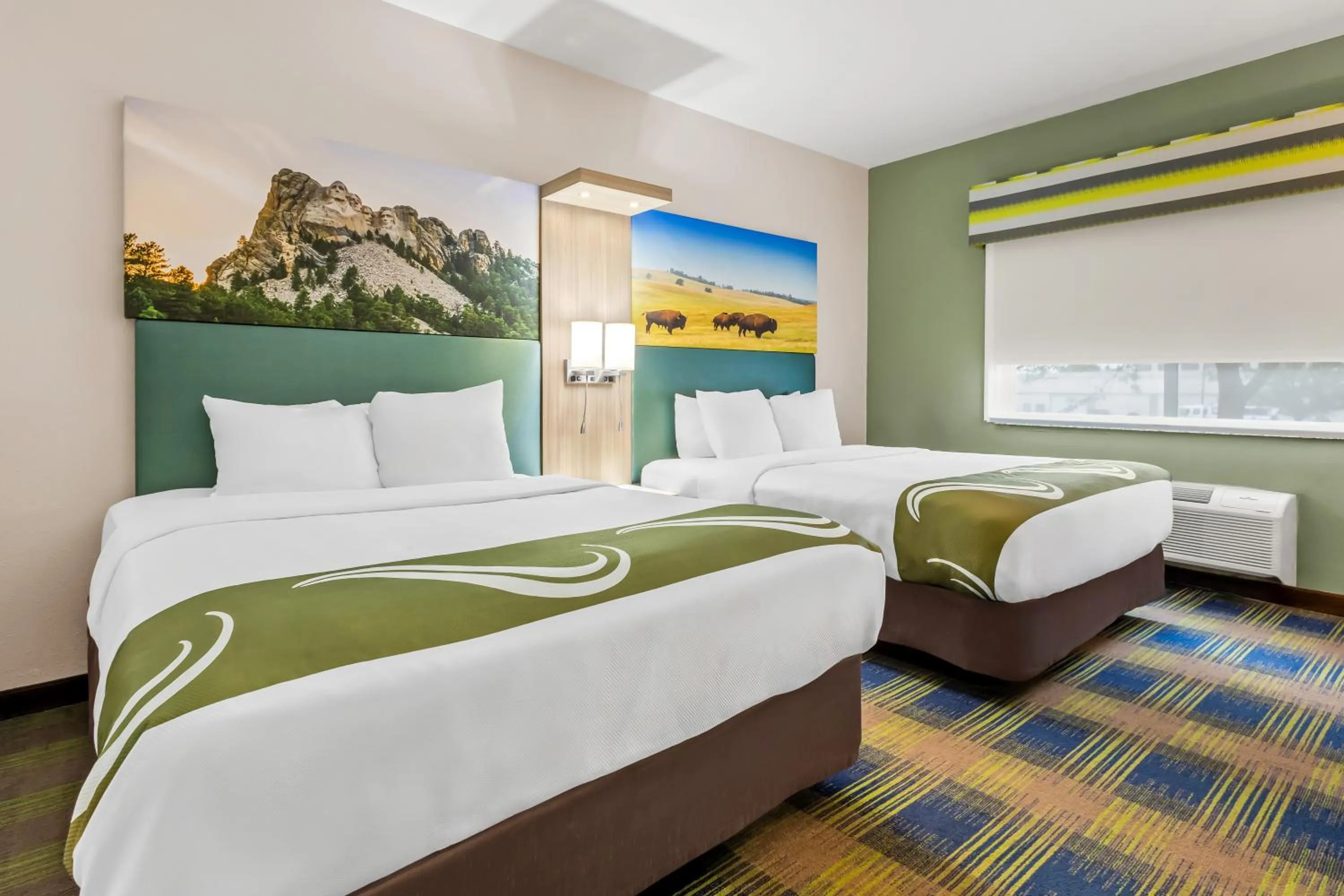 Photo of the whole room, Bed in Quality Inn Brookings-University