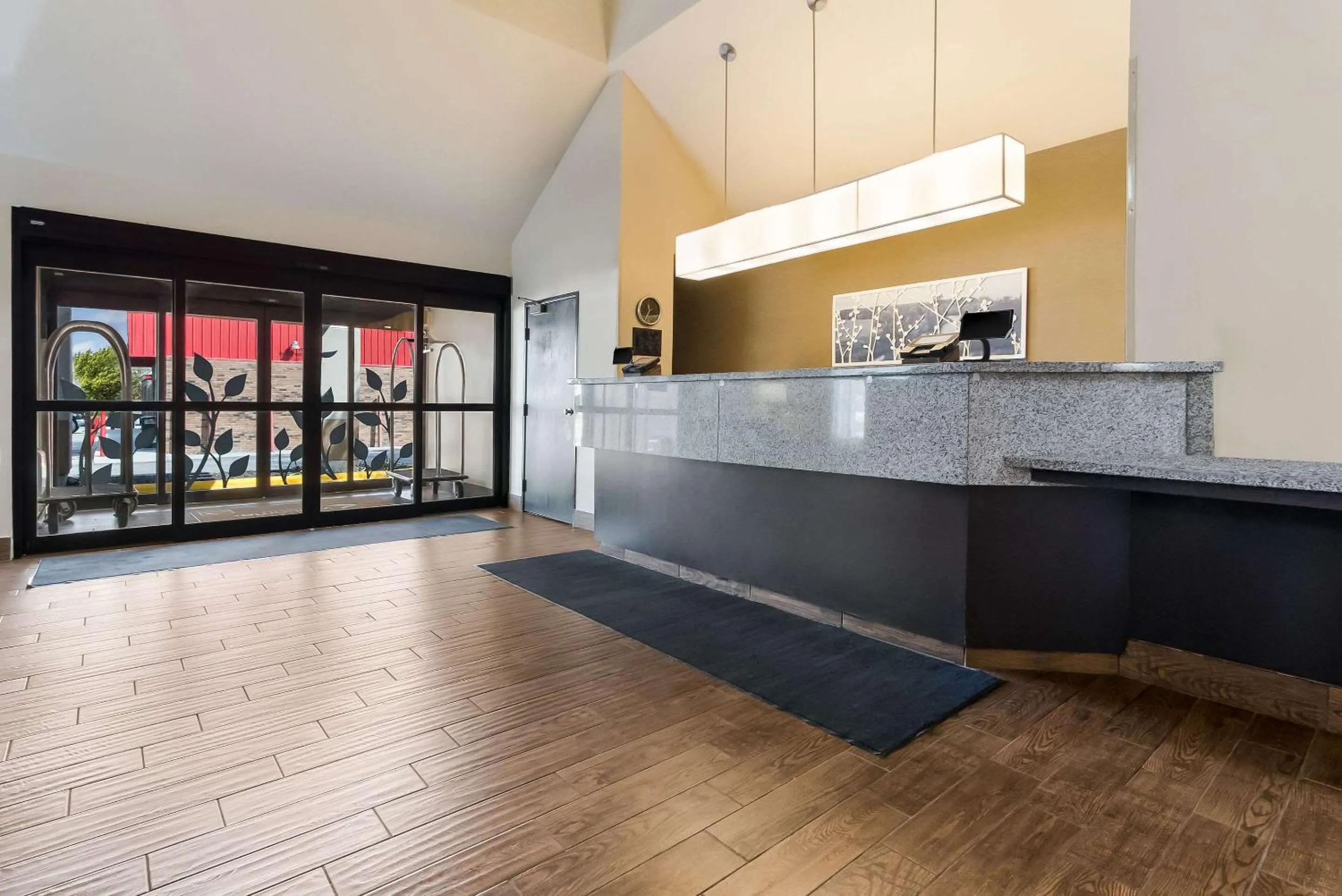 Lobby or reception in Sleep Inn Sioux Falls Airport