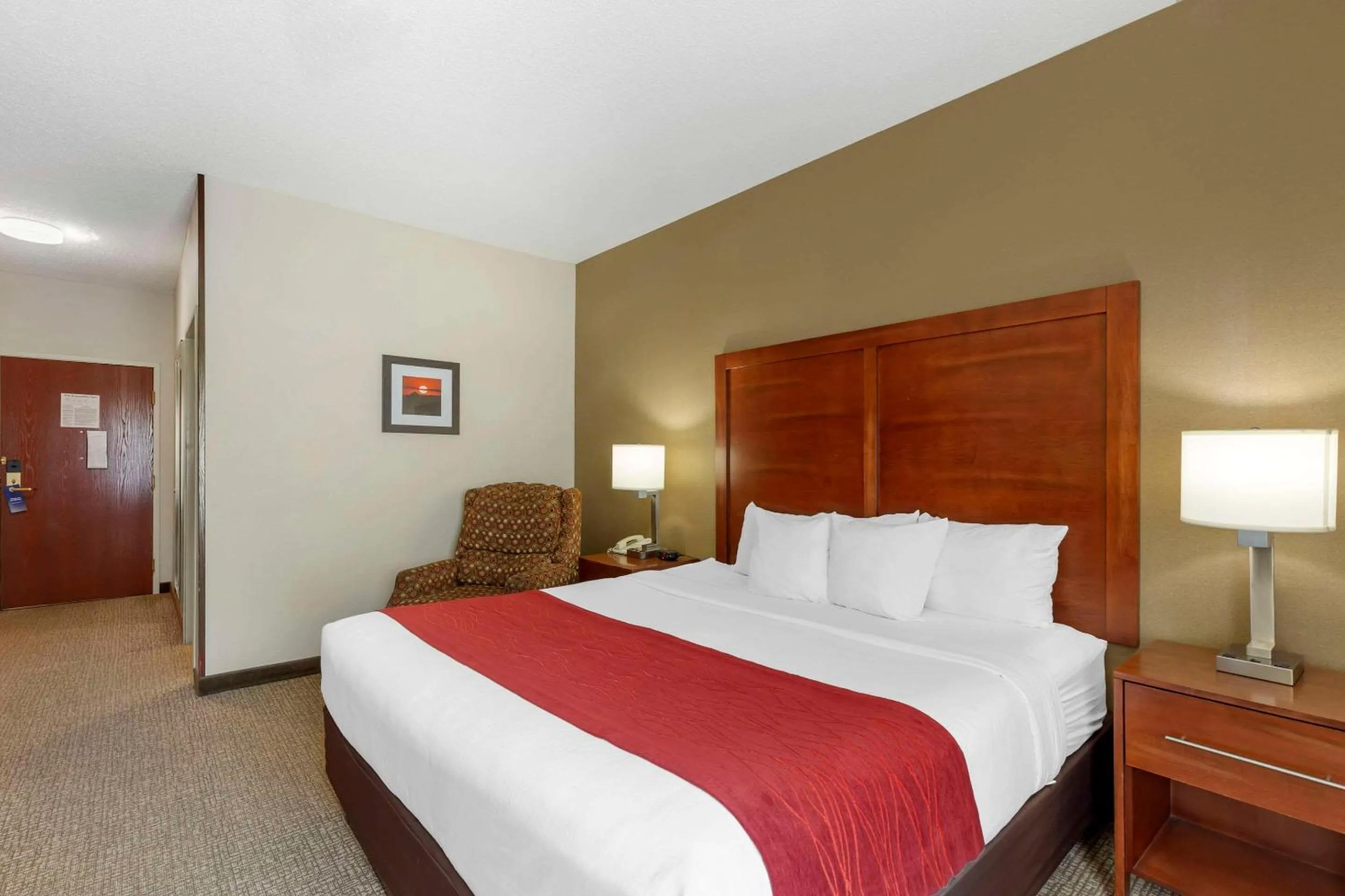 Bedroom, Bed in Comfort Inn & Suites Rapid City South - Mt Rushmore Gateway