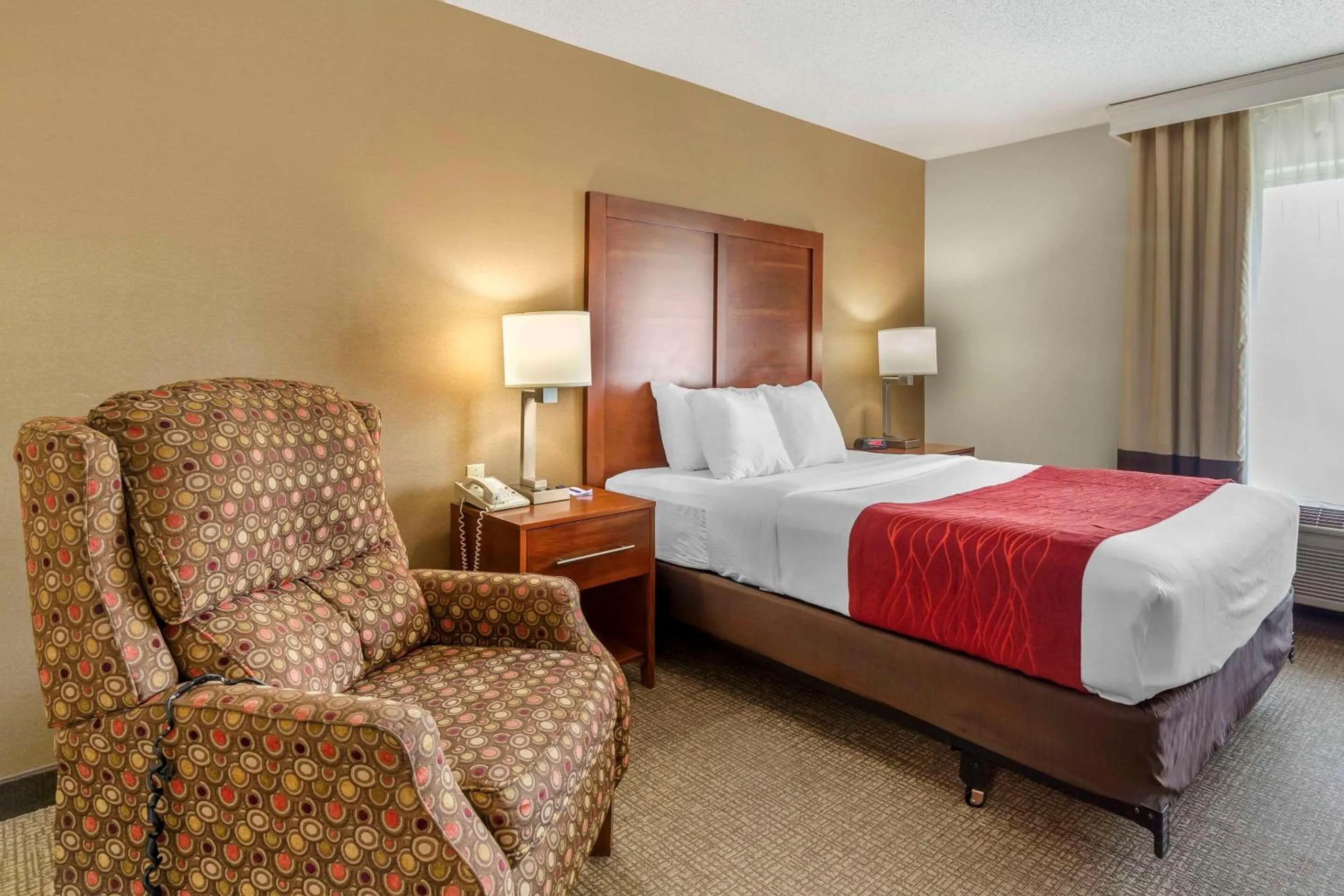 Bedroom, Bed in Comfort Inn & Suites Rapid City South - Mt Rushmore Gateway
