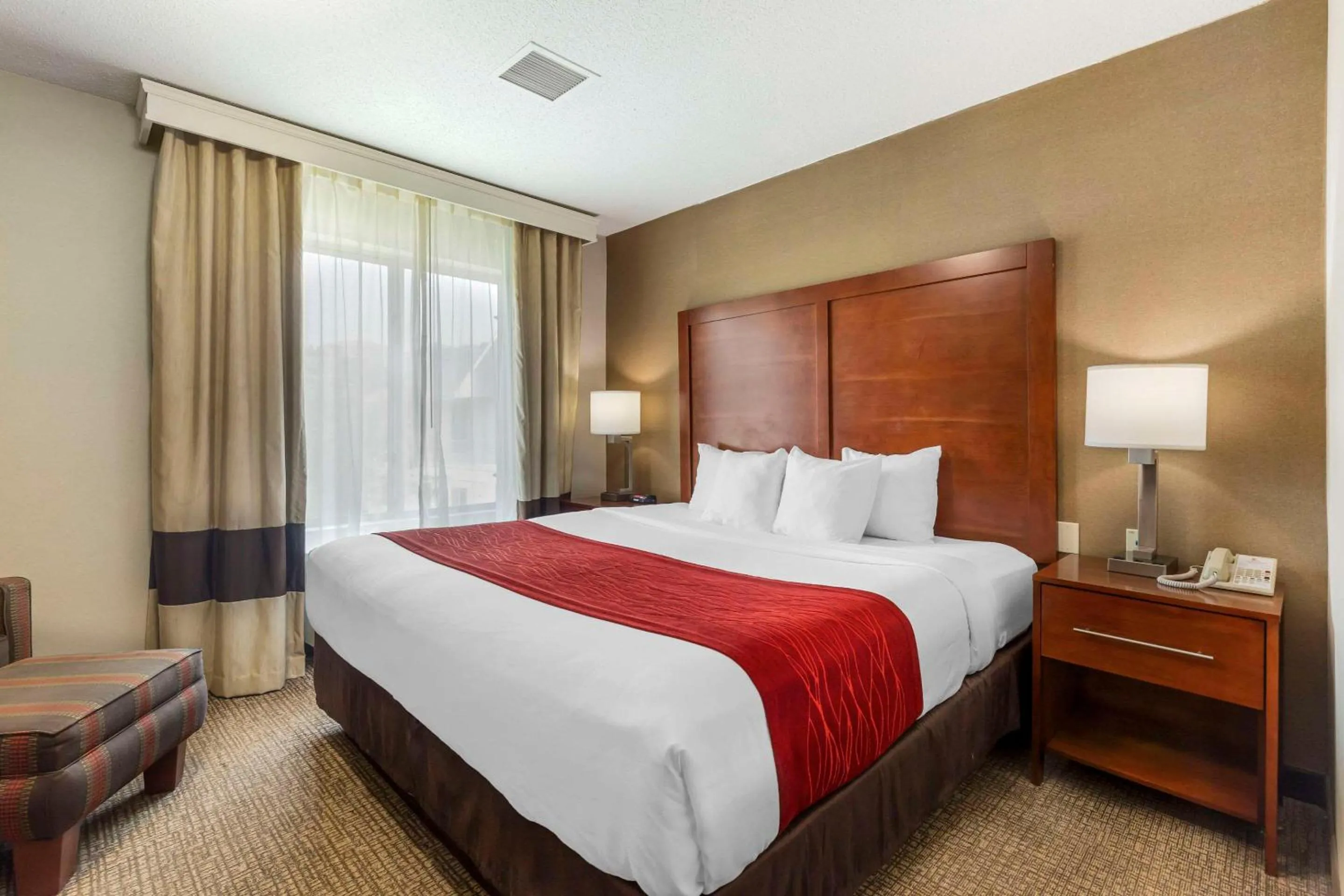 Bedroom, Bed in Comfort Inn & Suites Rapid City South - Mt Rushmore Gateway